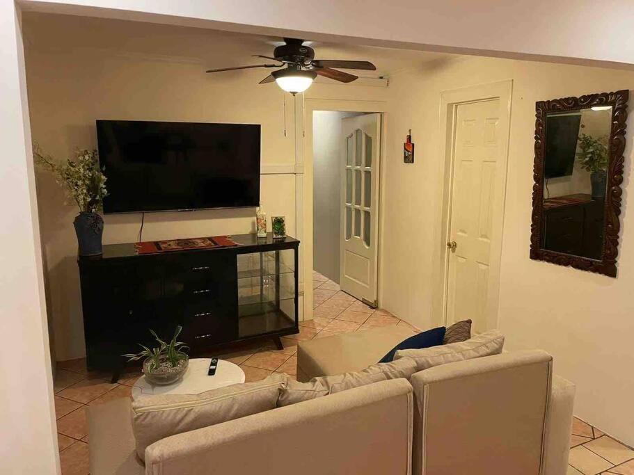 Cozy, central, and smart in Ciudad Colón - 3bedrm