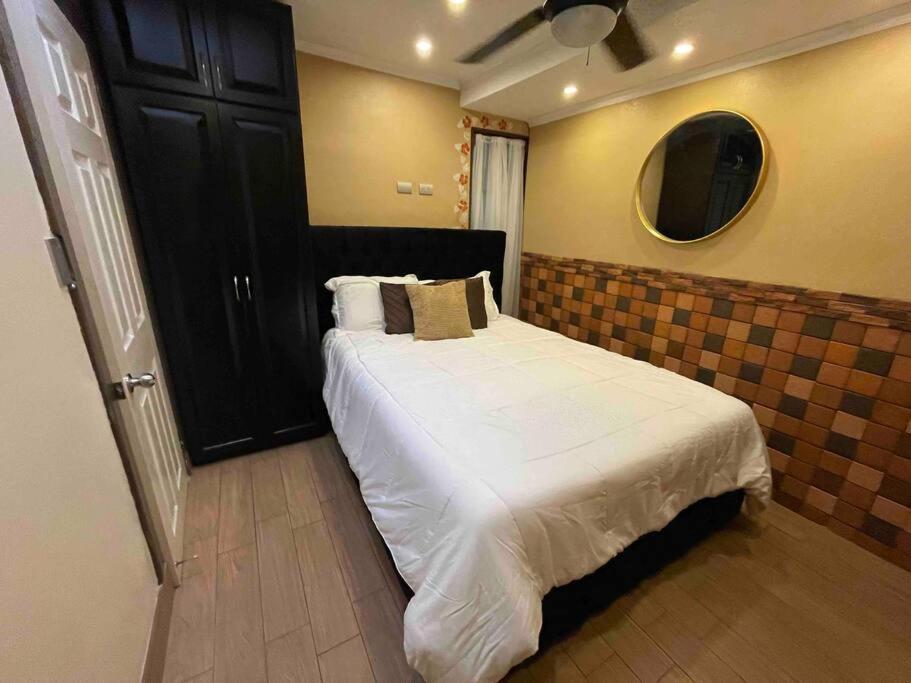 Cozy, central, and smart in Ciudad Colón - 3bedrm