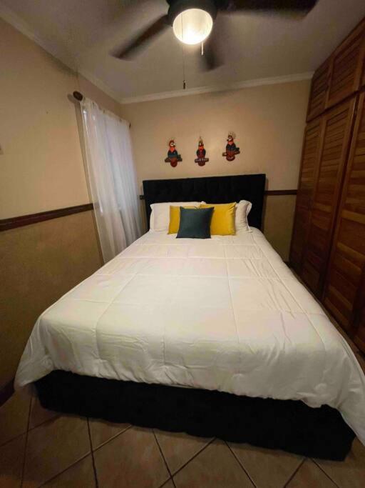 Cozy, central, and smart in Ciudad Colón - 3bedrm