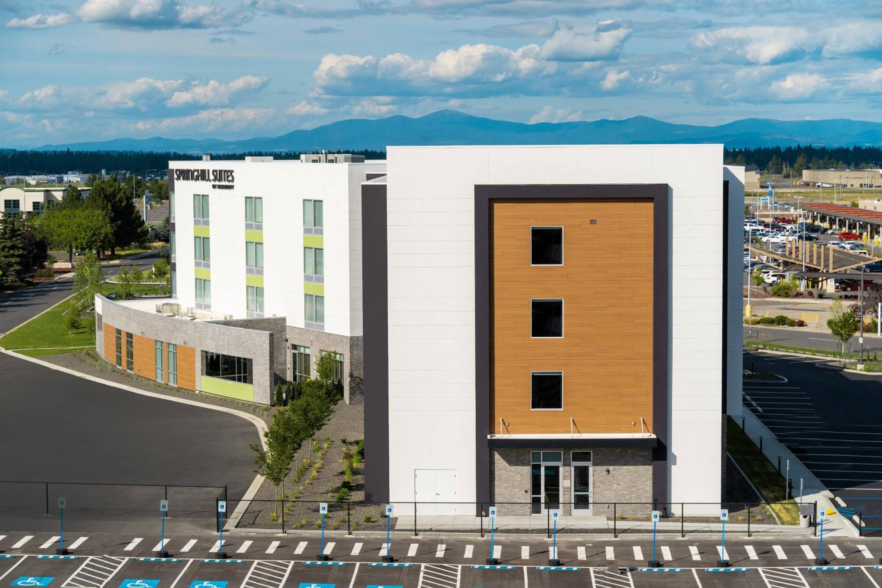 Hotel SpringHill Suites Spokane Airport - Image 1