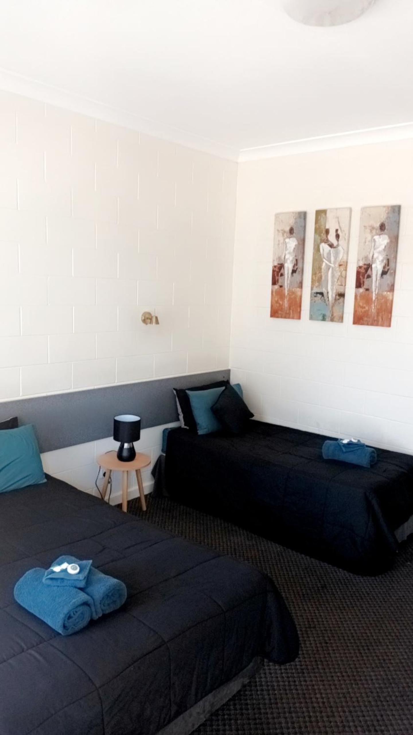 Central Point Motel