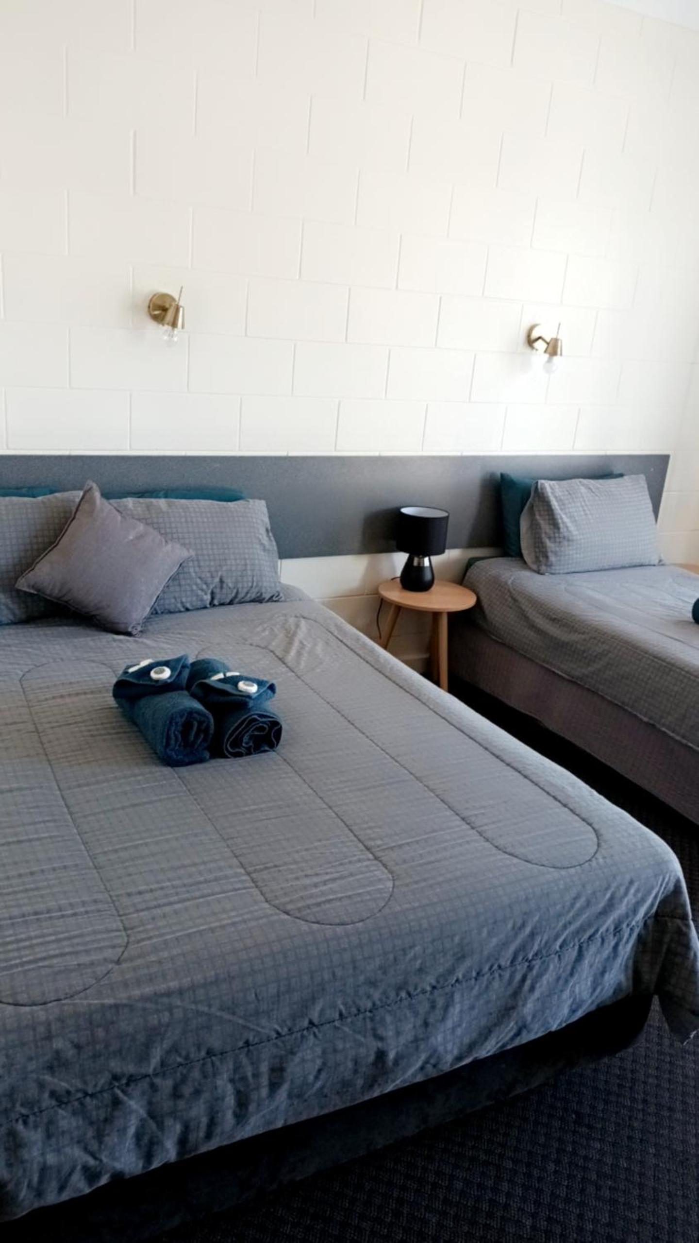 Central Point Motel