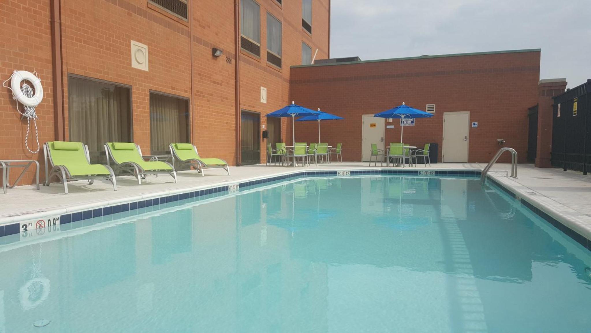 Hanover Vacations - Holiday Inn Express Baltimore BWI Airport West, an IHG Hotel - Property Image 9