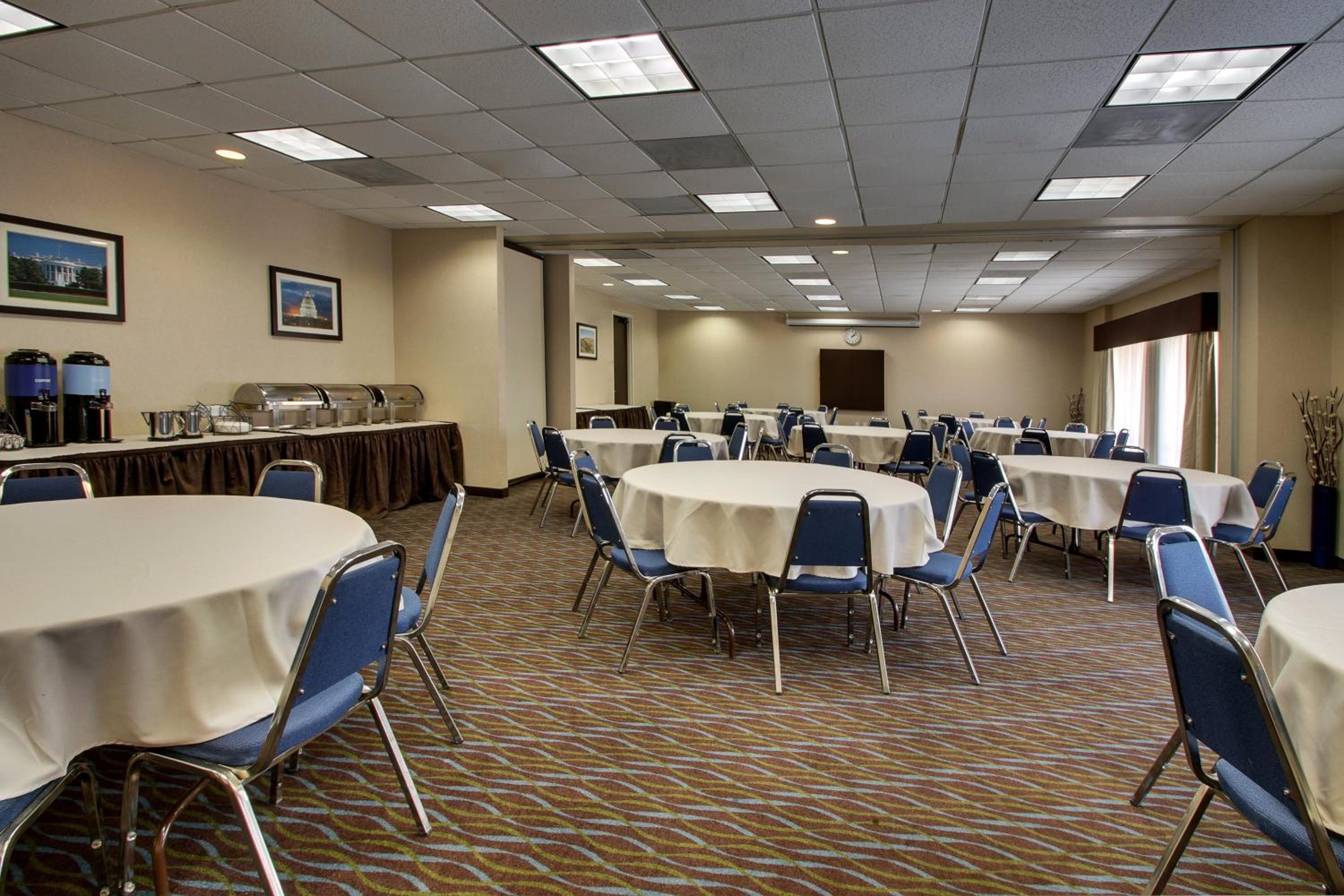 Hanover Vacations - Holiday Inn Express Baltimore BWI Airport West, an IHG Hotel - Property Image 45