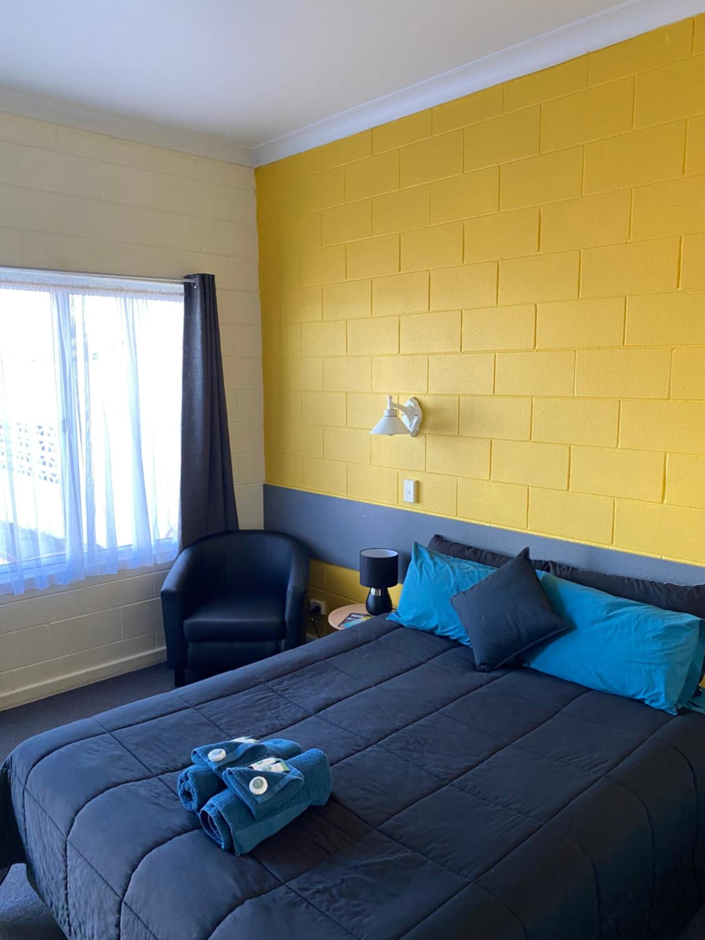 Central Point Motel