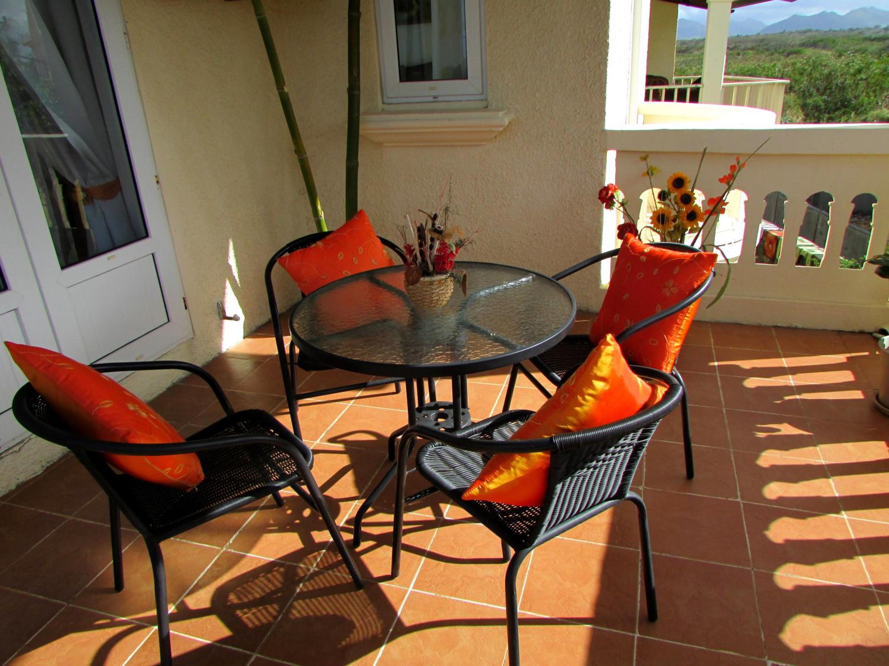 Golden Rod villa
