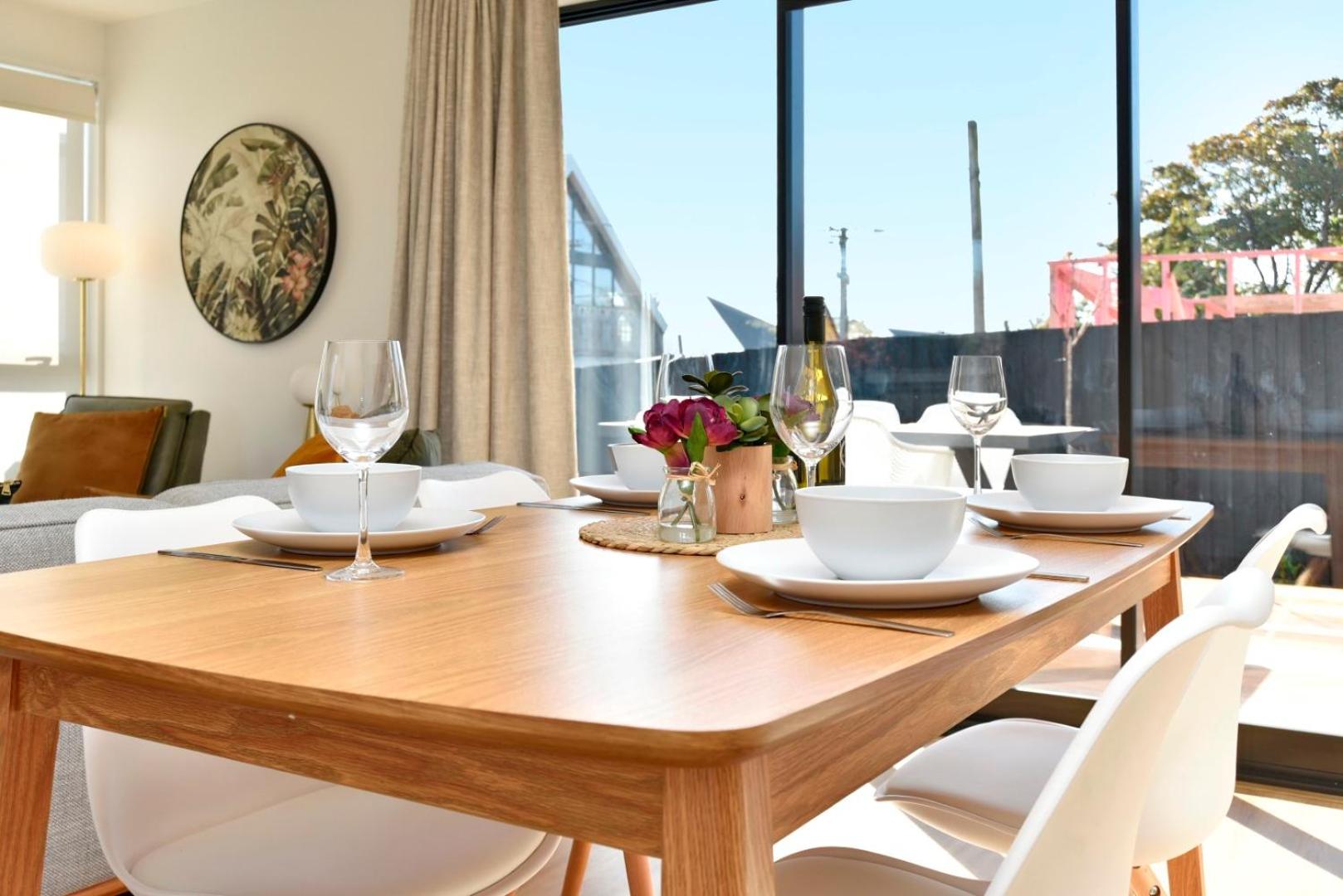 Chatham Street - Christchurch Holiday Homes view 2