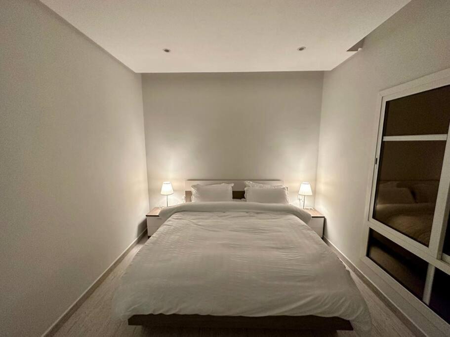 AlYasmin, S&M Luxury Apartment