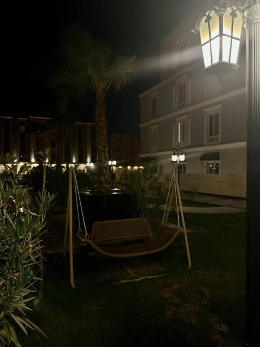 AlYasmin, S&M Luxury Apartment