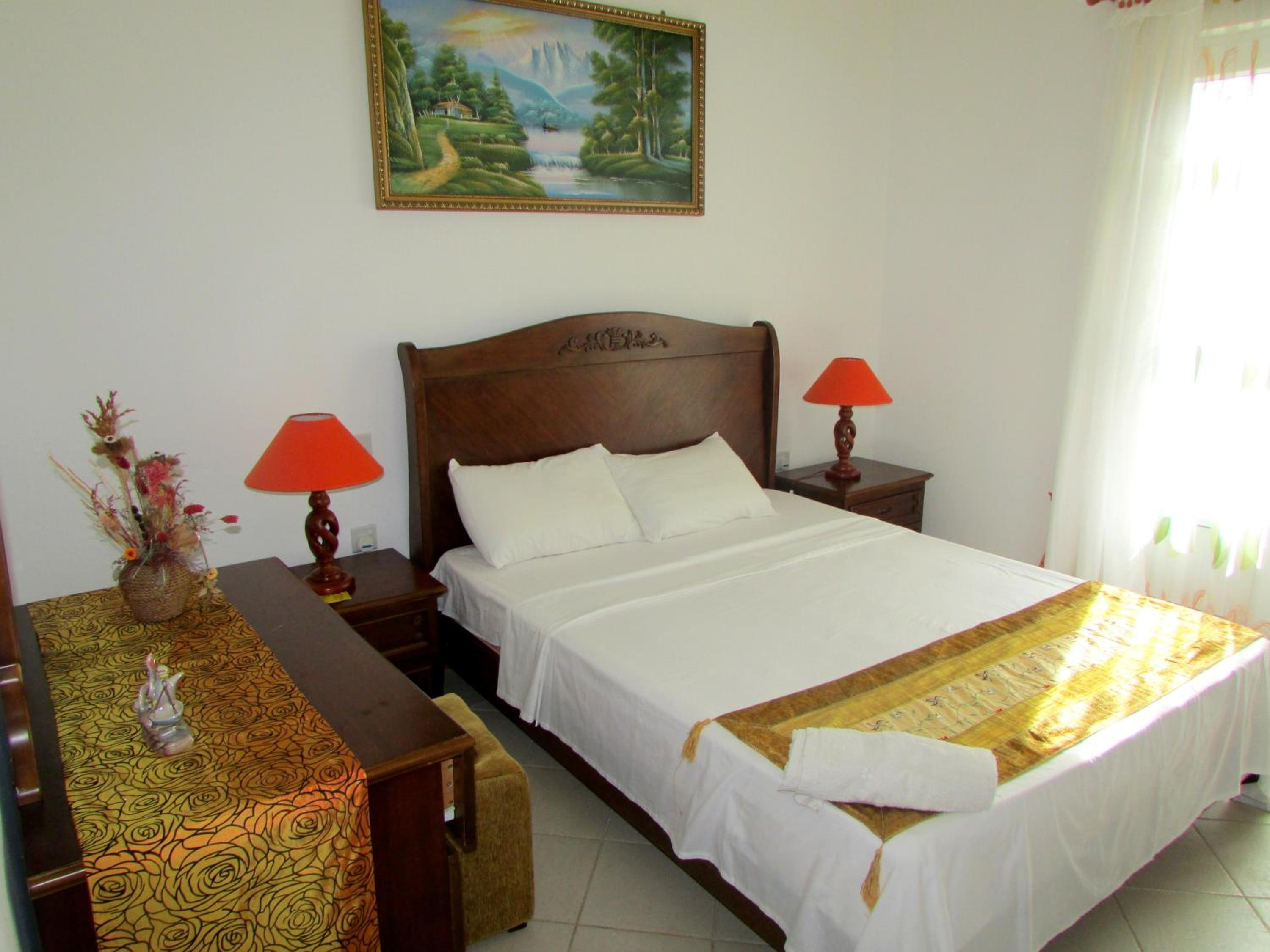 Golden Rod villa