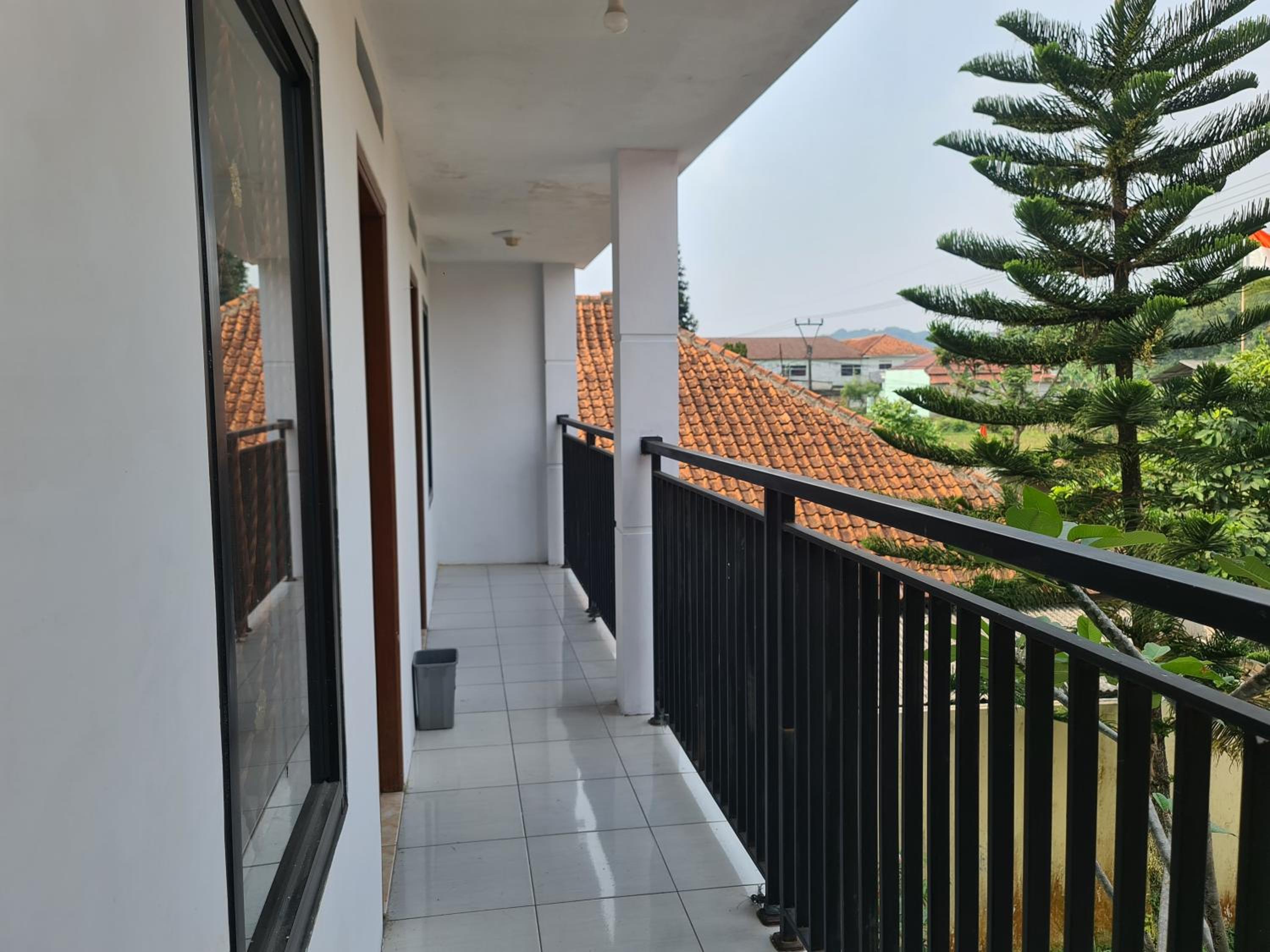 Kampung Istal Villa Pamijahan
