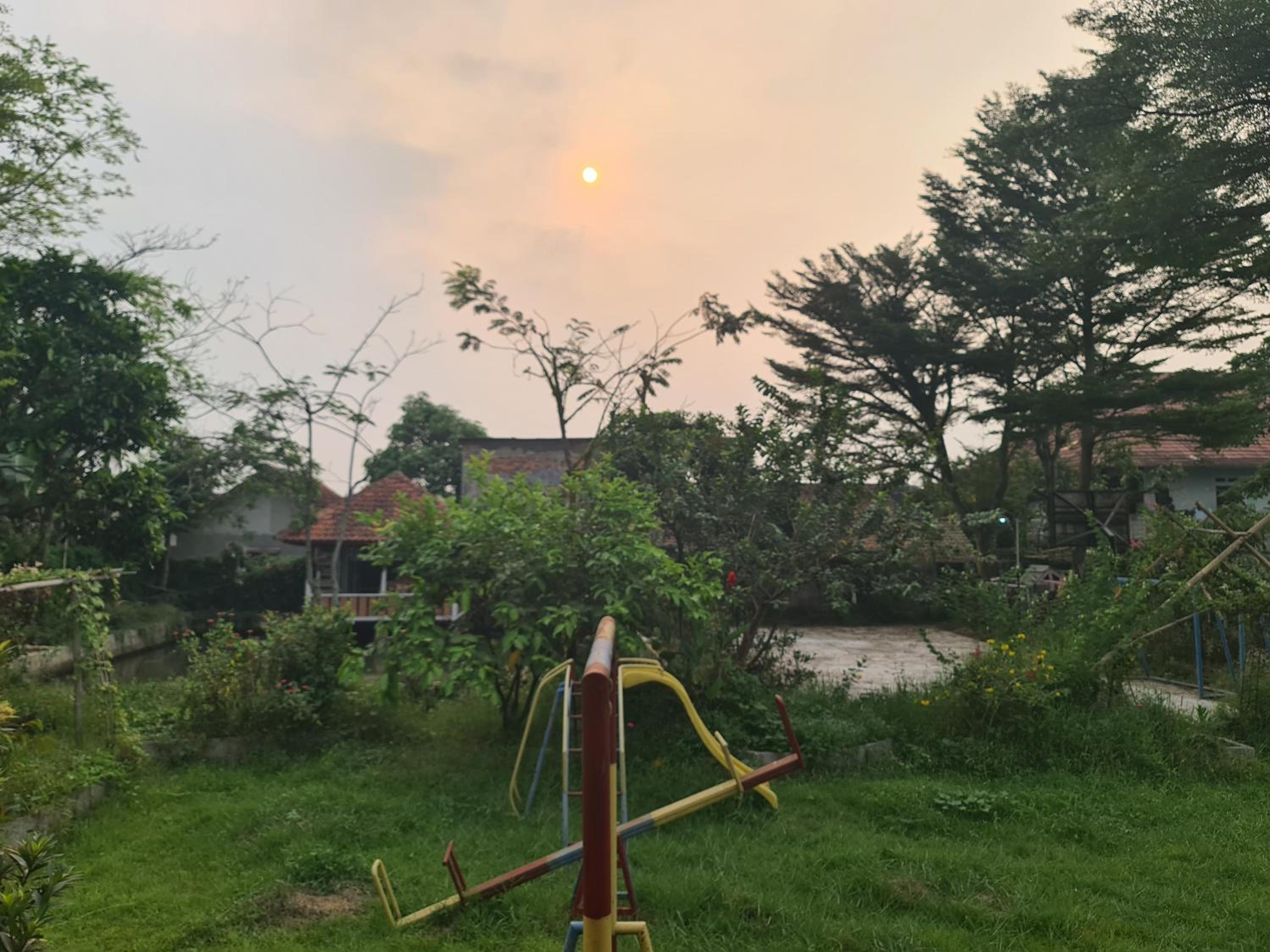 Kampung Istal Villa Pamijahan