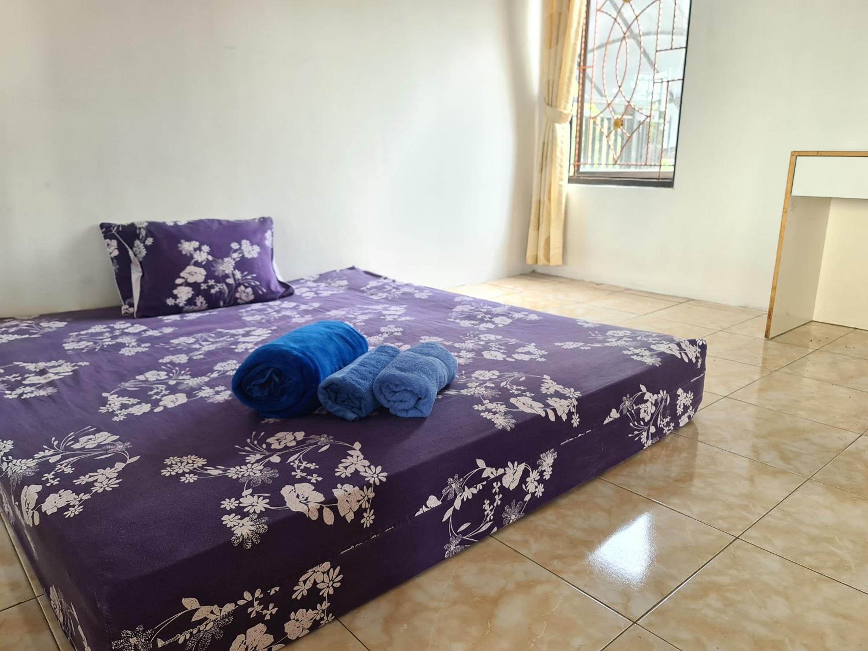 Kampung Istal Villa Pamijahan