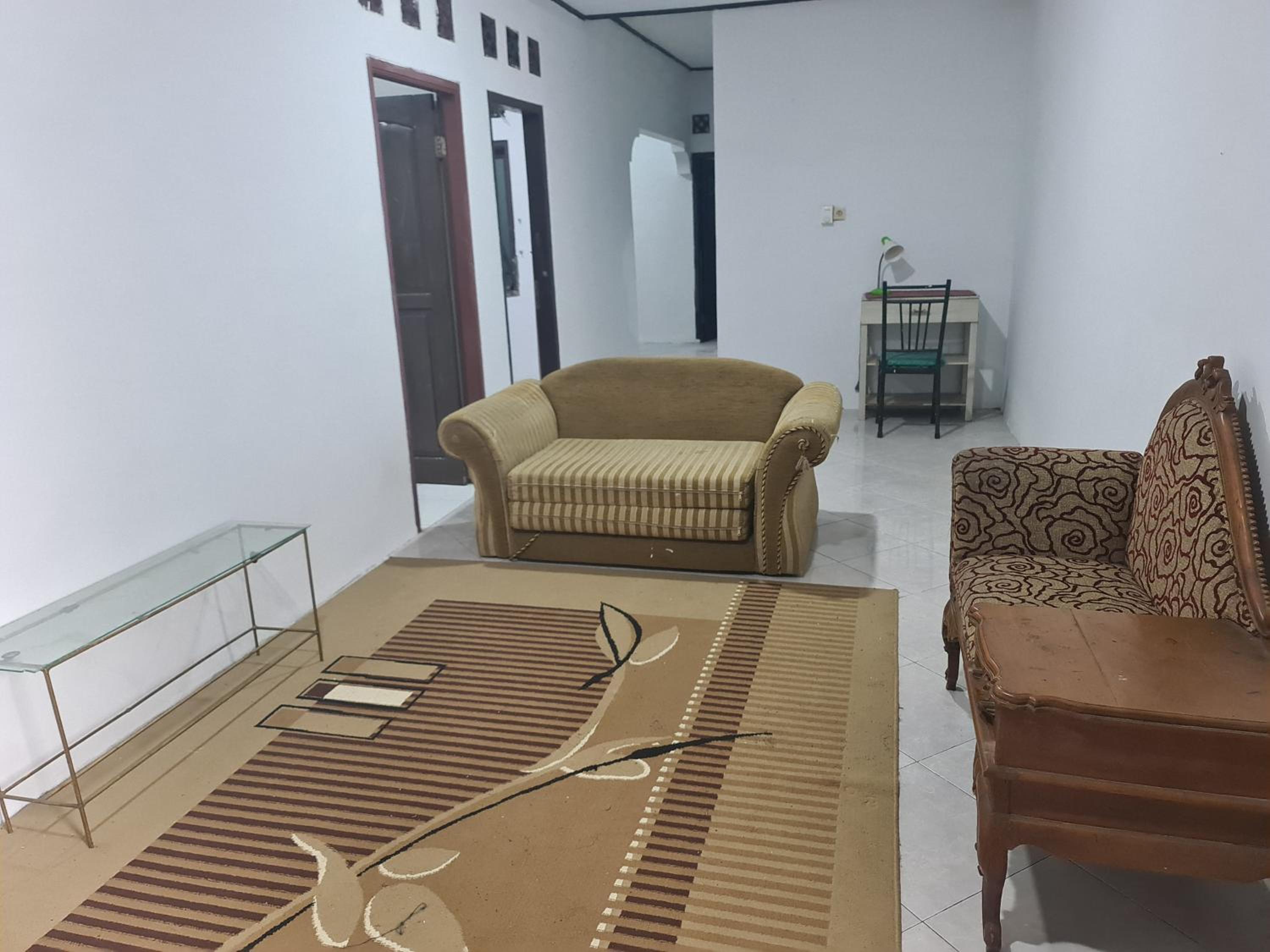 Kampung Istal Villa Pamijahan