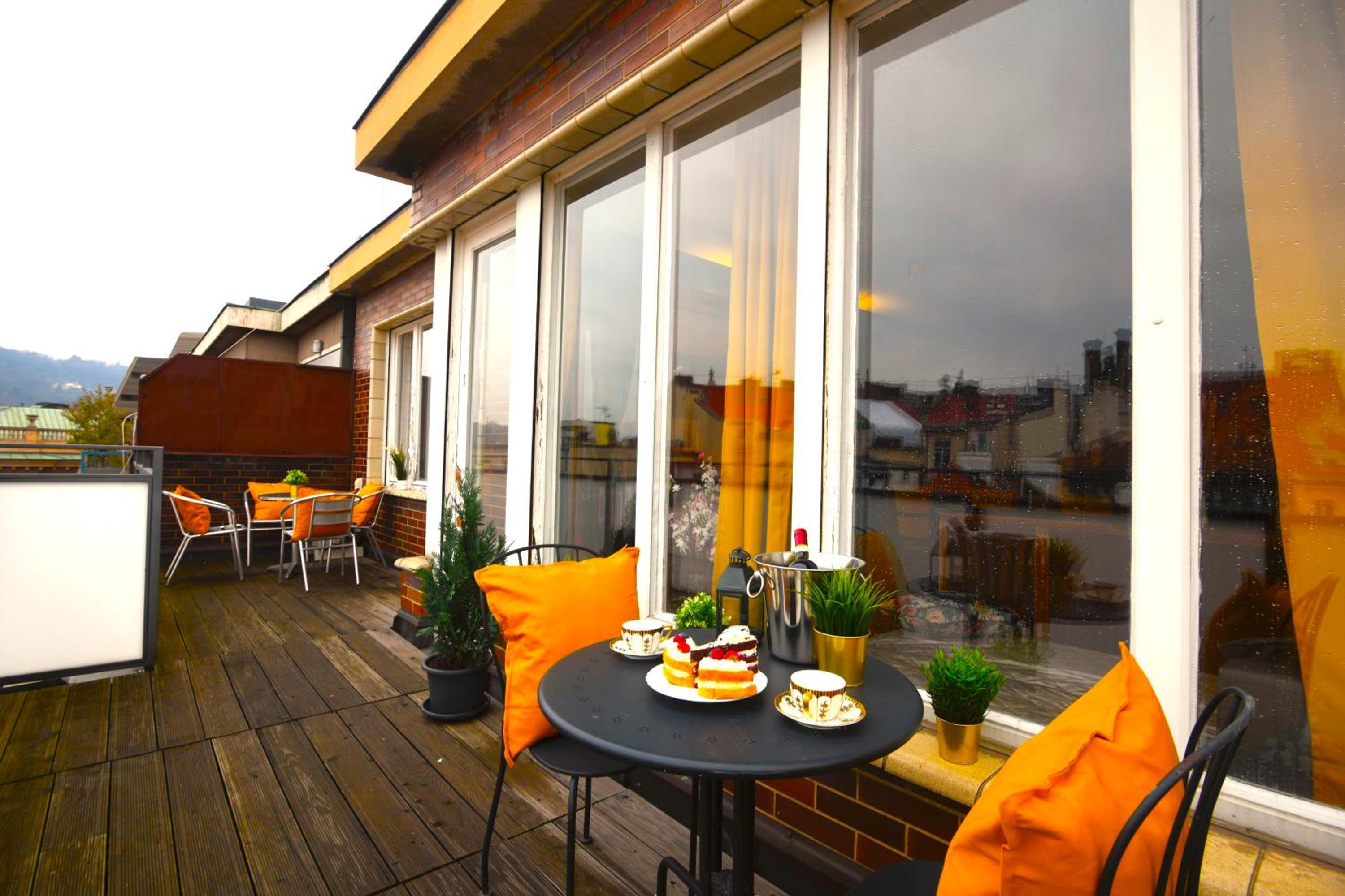 balance & terrace