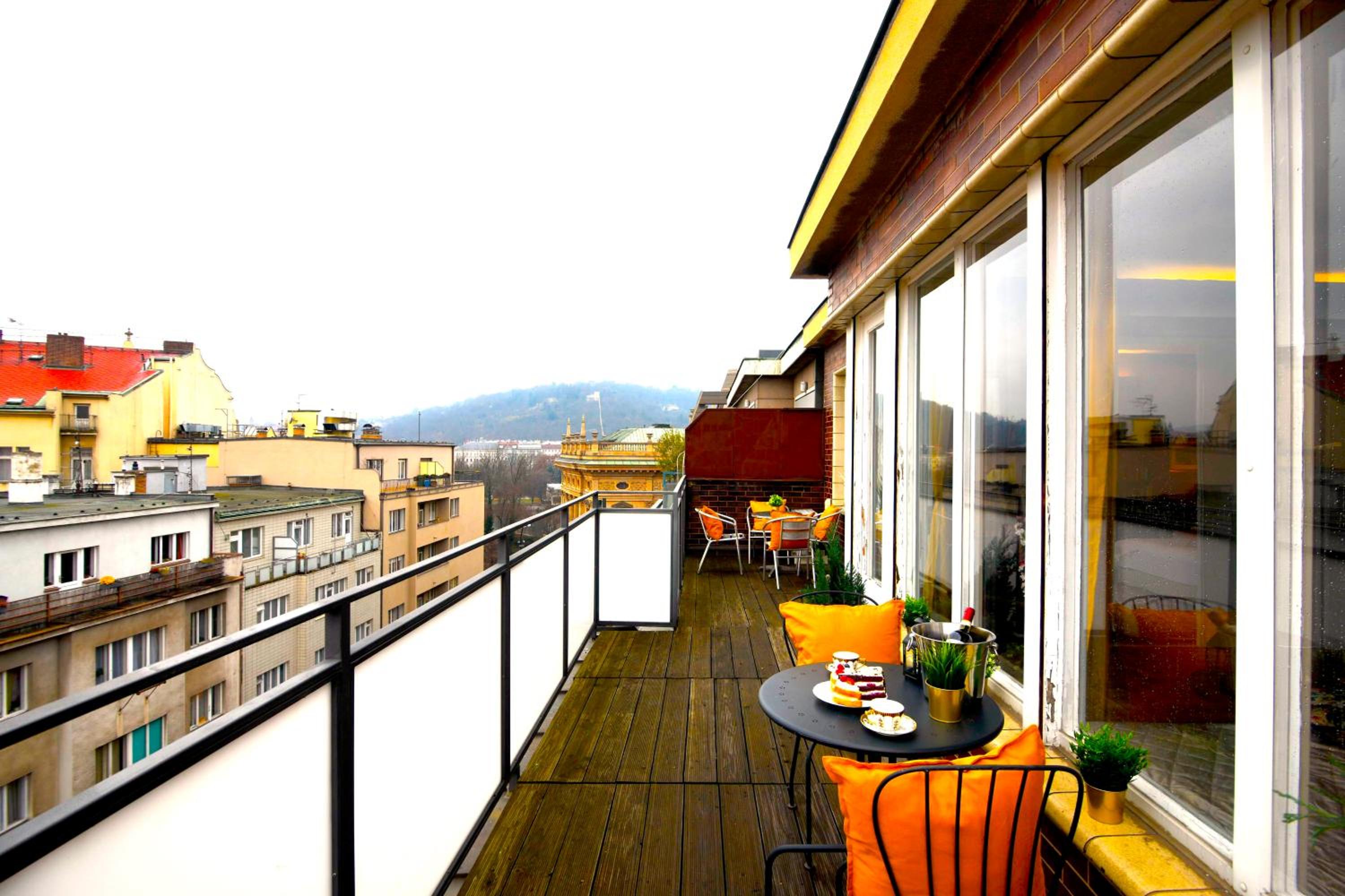 Hotel Waterfront River Side Roof Top Apartment - Terrace with city view - Image 1