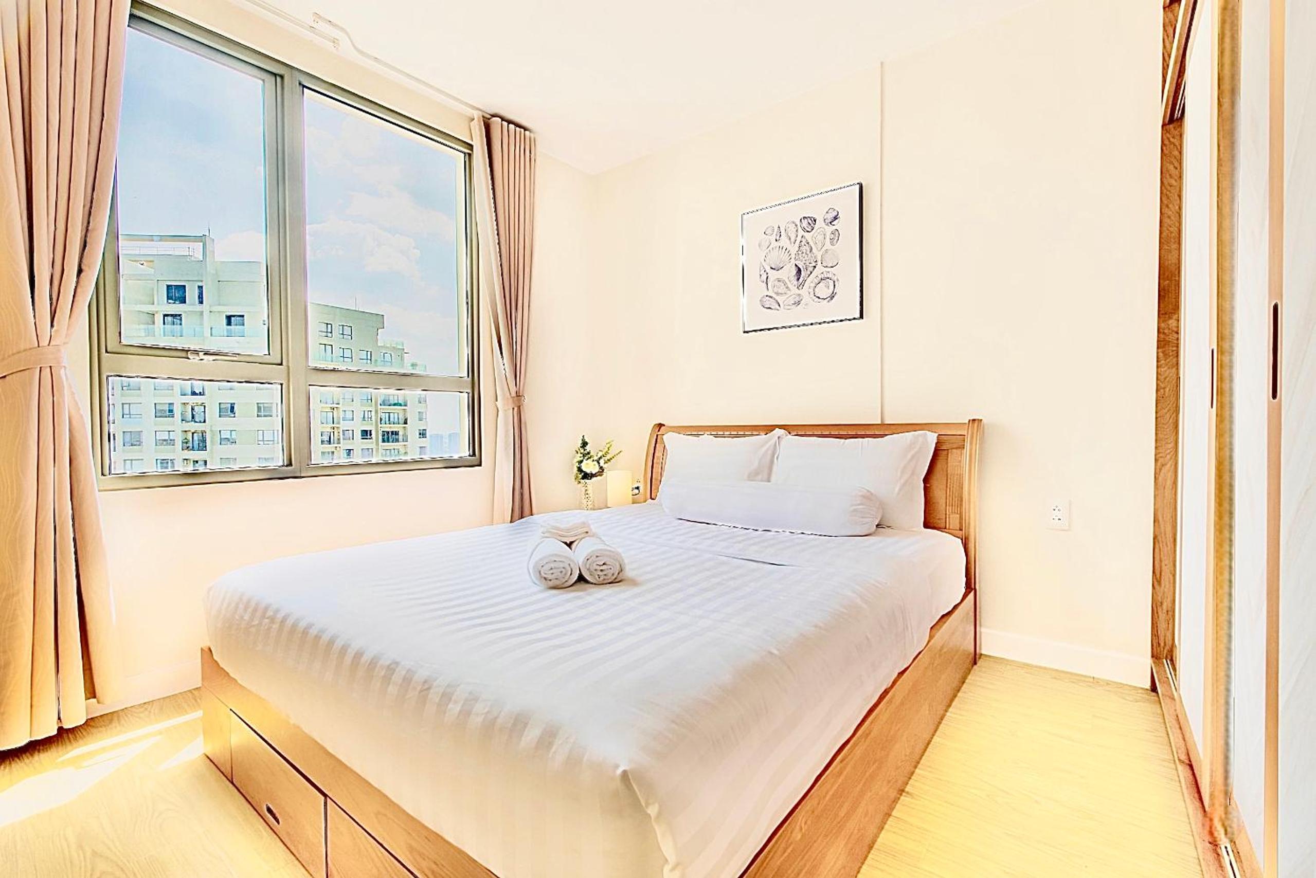 ambiHOME 2BR 2WC in Masteri Thao Dien District 2