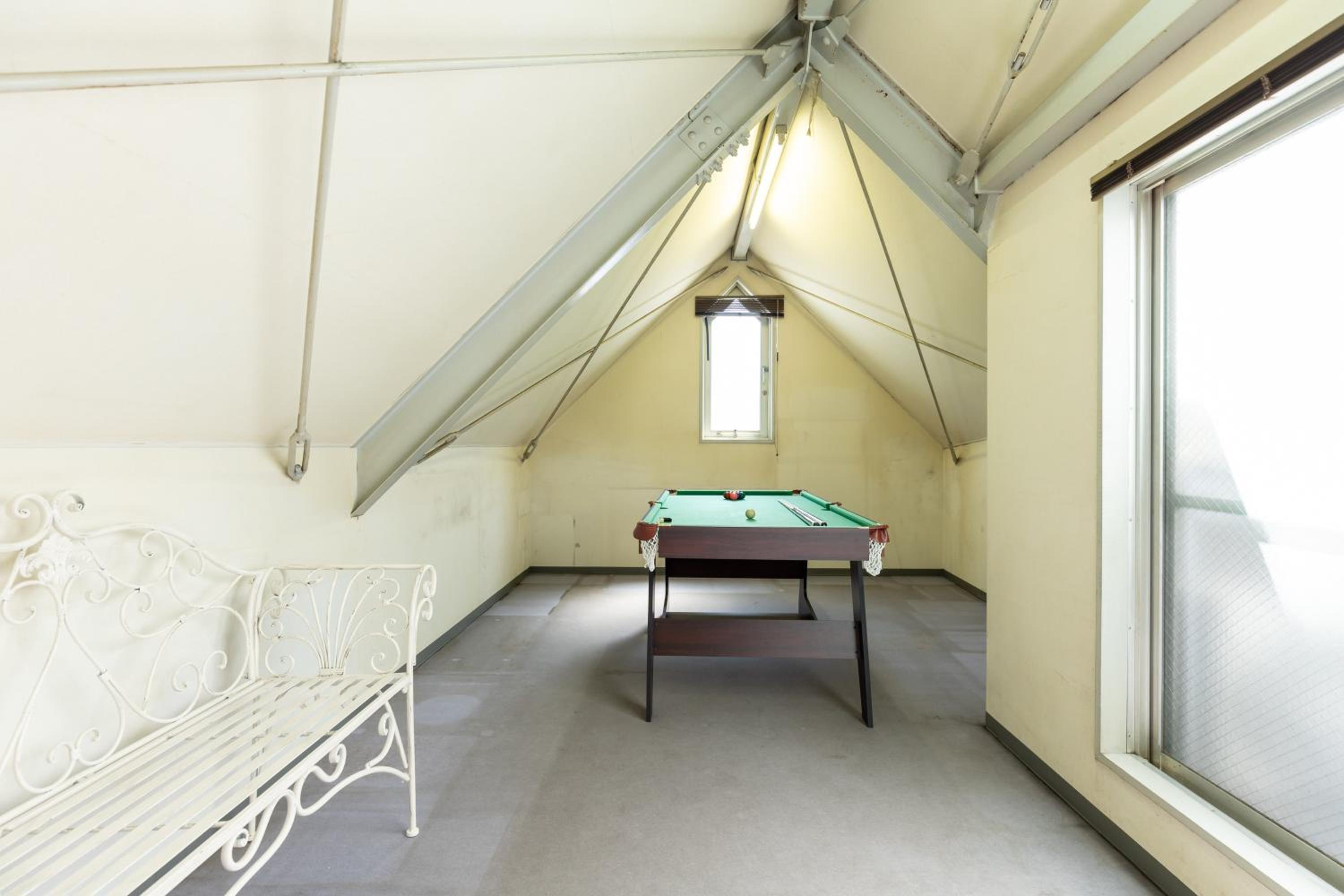 Premier Stay NAMBA なんば駅徒歩3分 3 mins walk from Namba Station 7rooms table 2baths 4toilets Osaka
