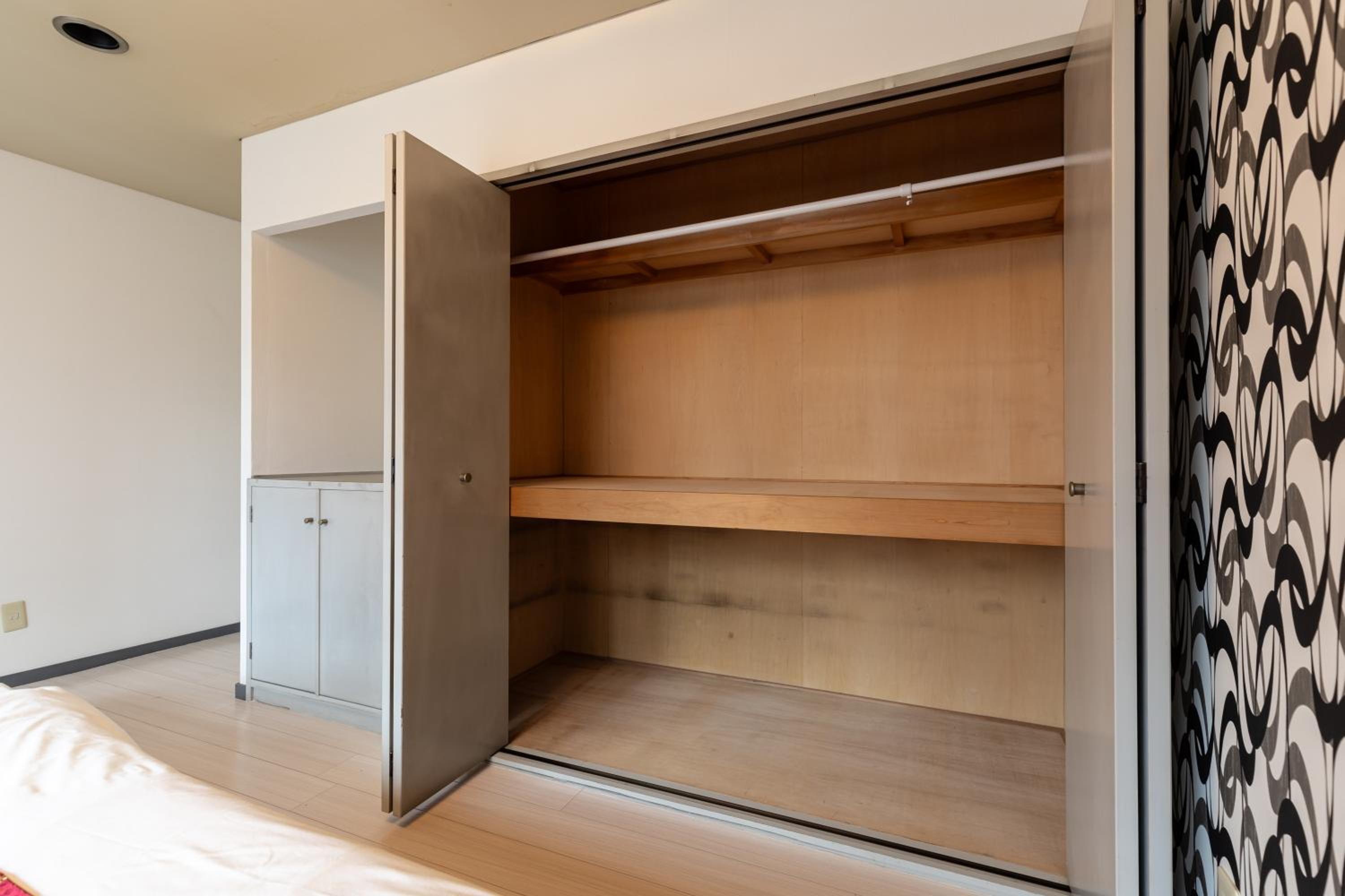 Premier Stay NAMBA なんば駅徒歩3分 3 mins walk from Namba Station 7rooms table 2baths 4toilets Osaka