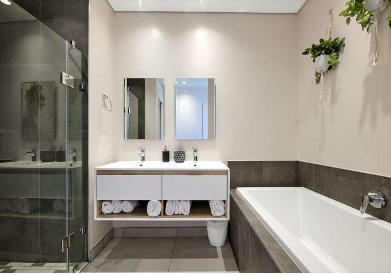 2 Bedroom Apartment in Sandton