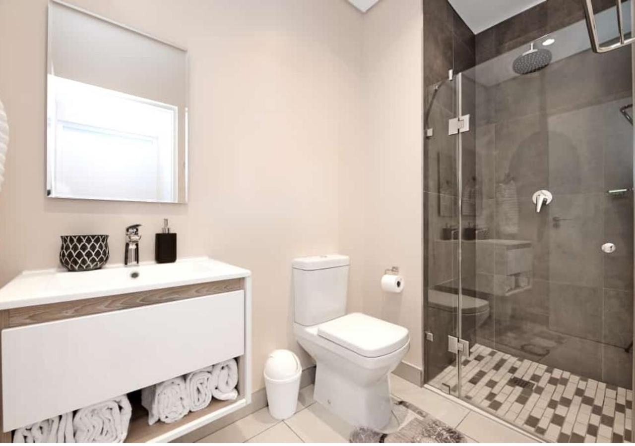 2 Bedroom Apartment in Sandton