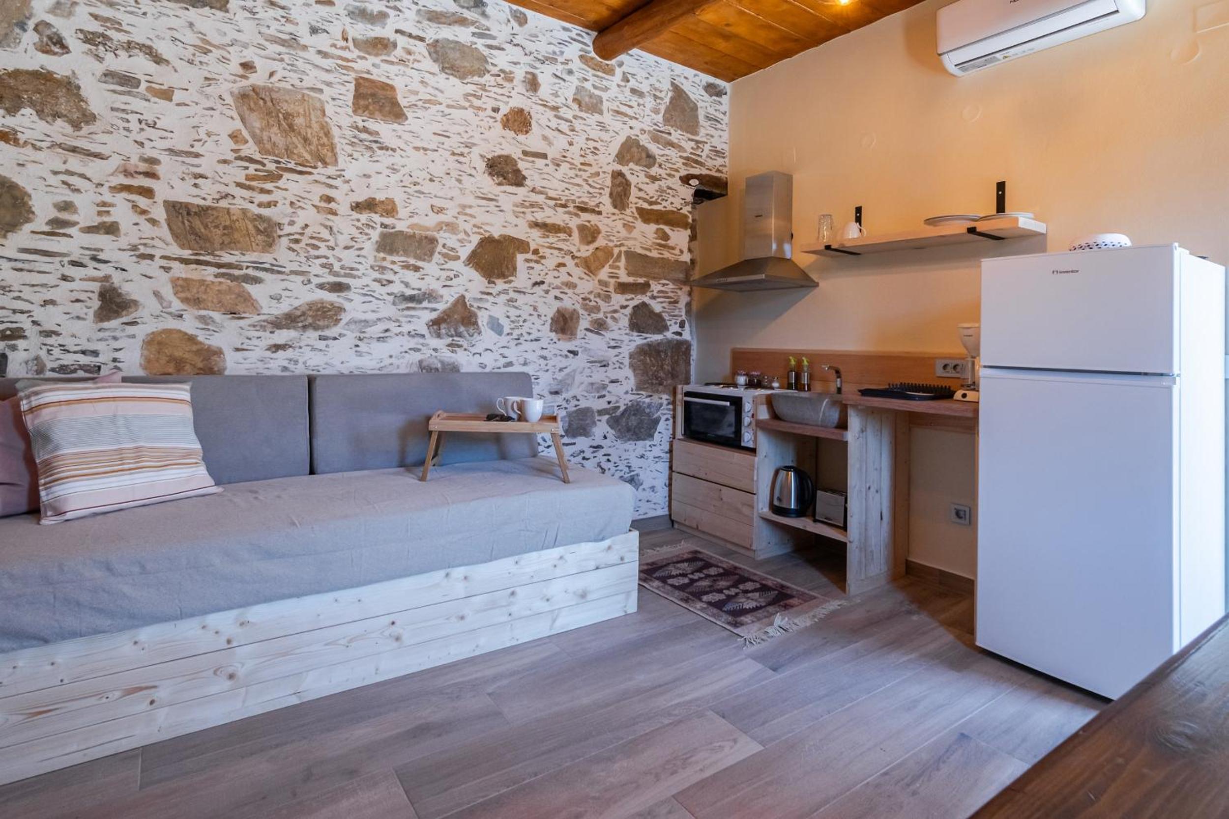 Plagia Rooms