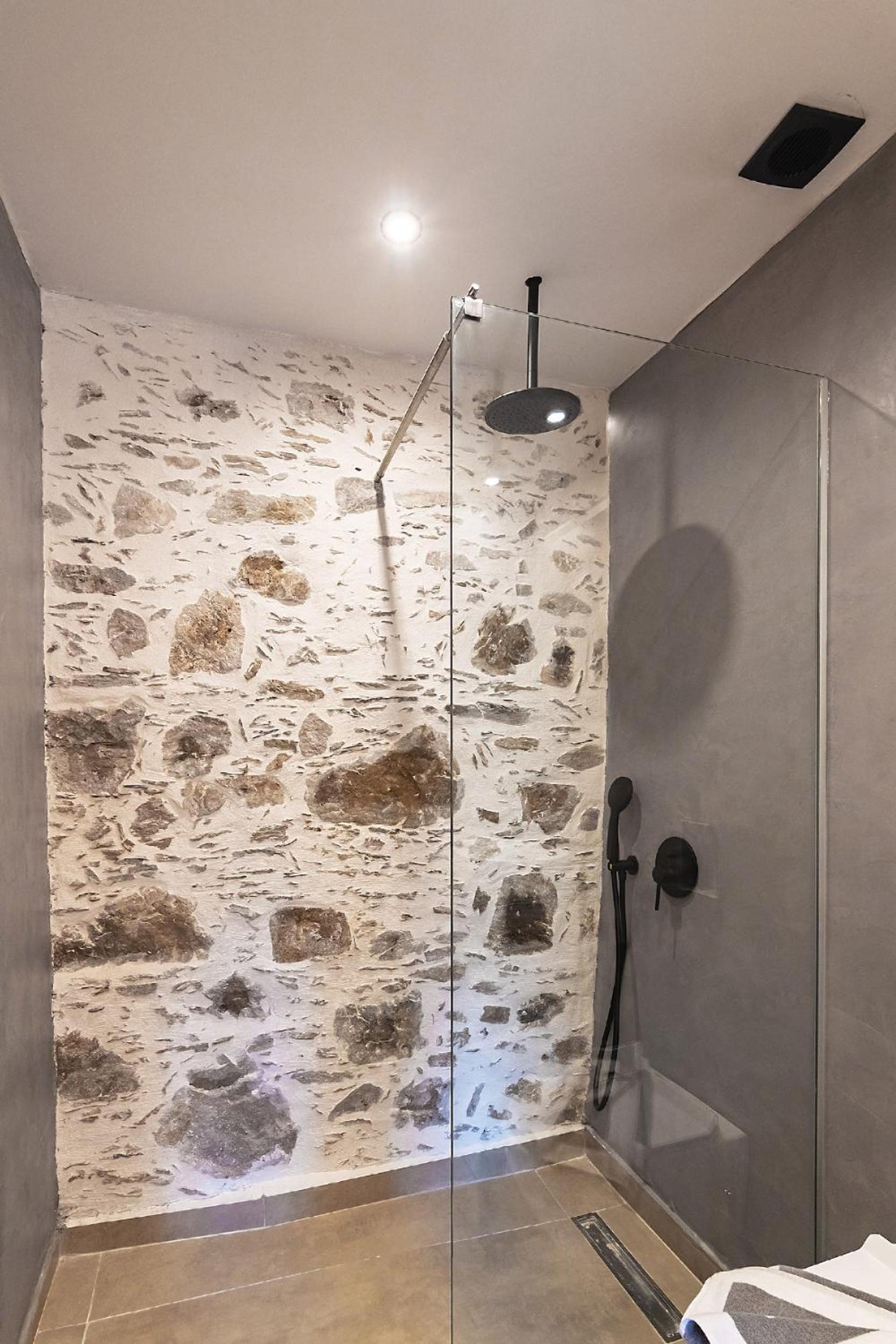 Plagia Rooms