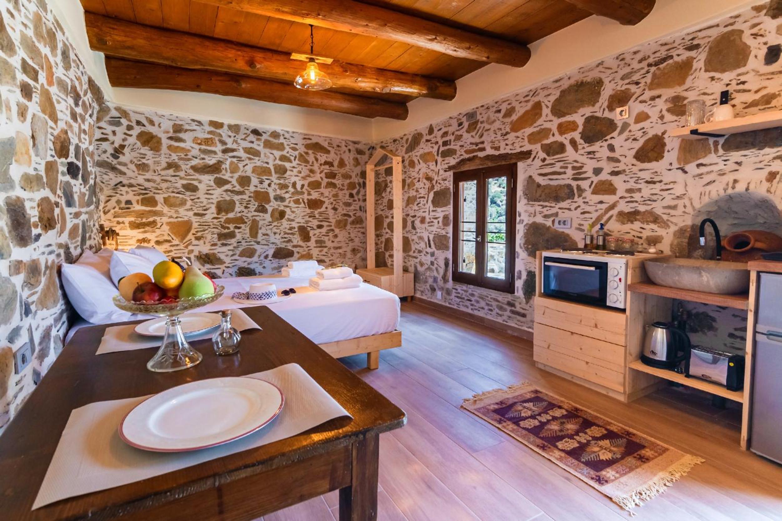 Plagia Rooms