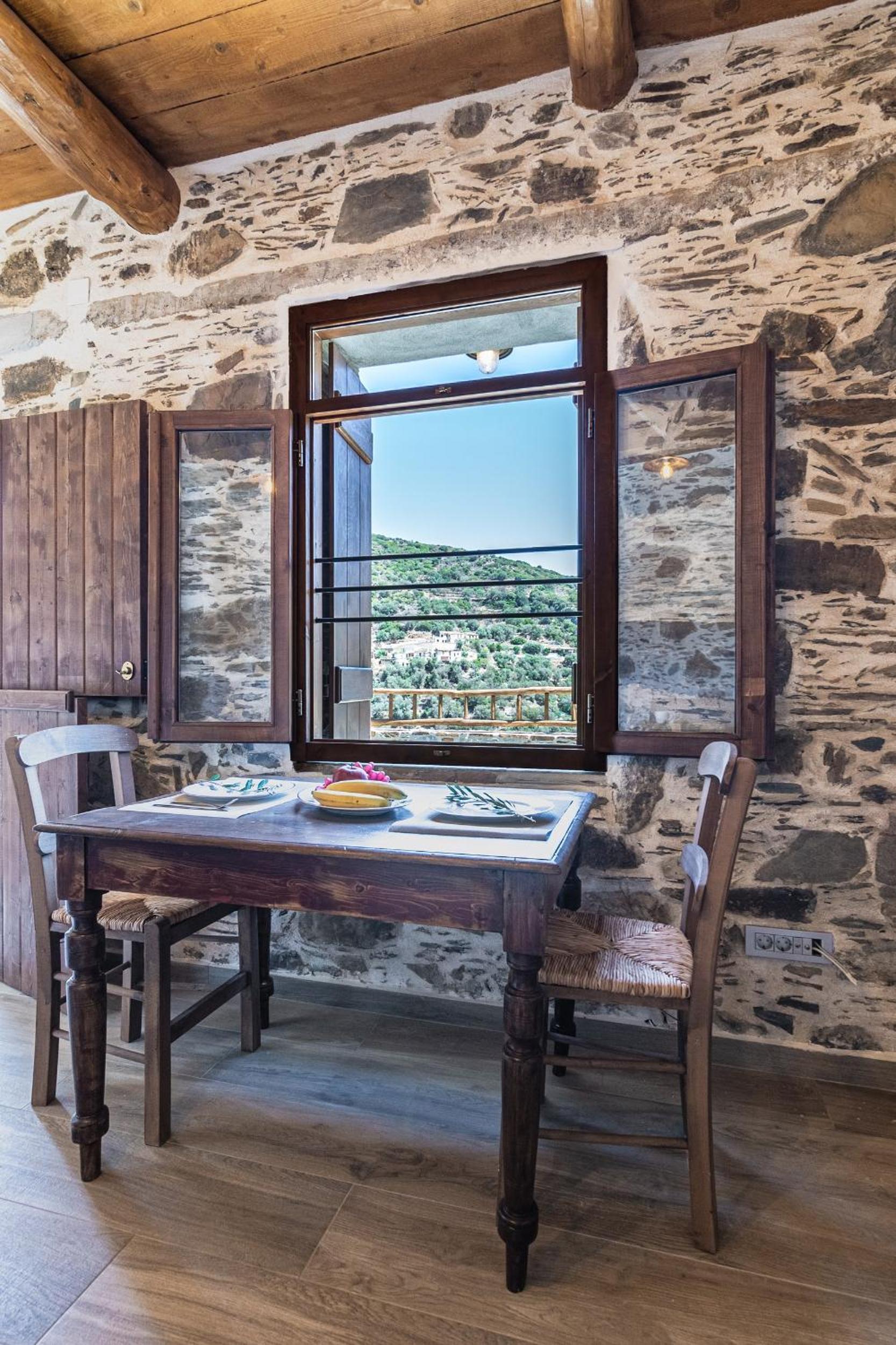 Plagia Rooms
