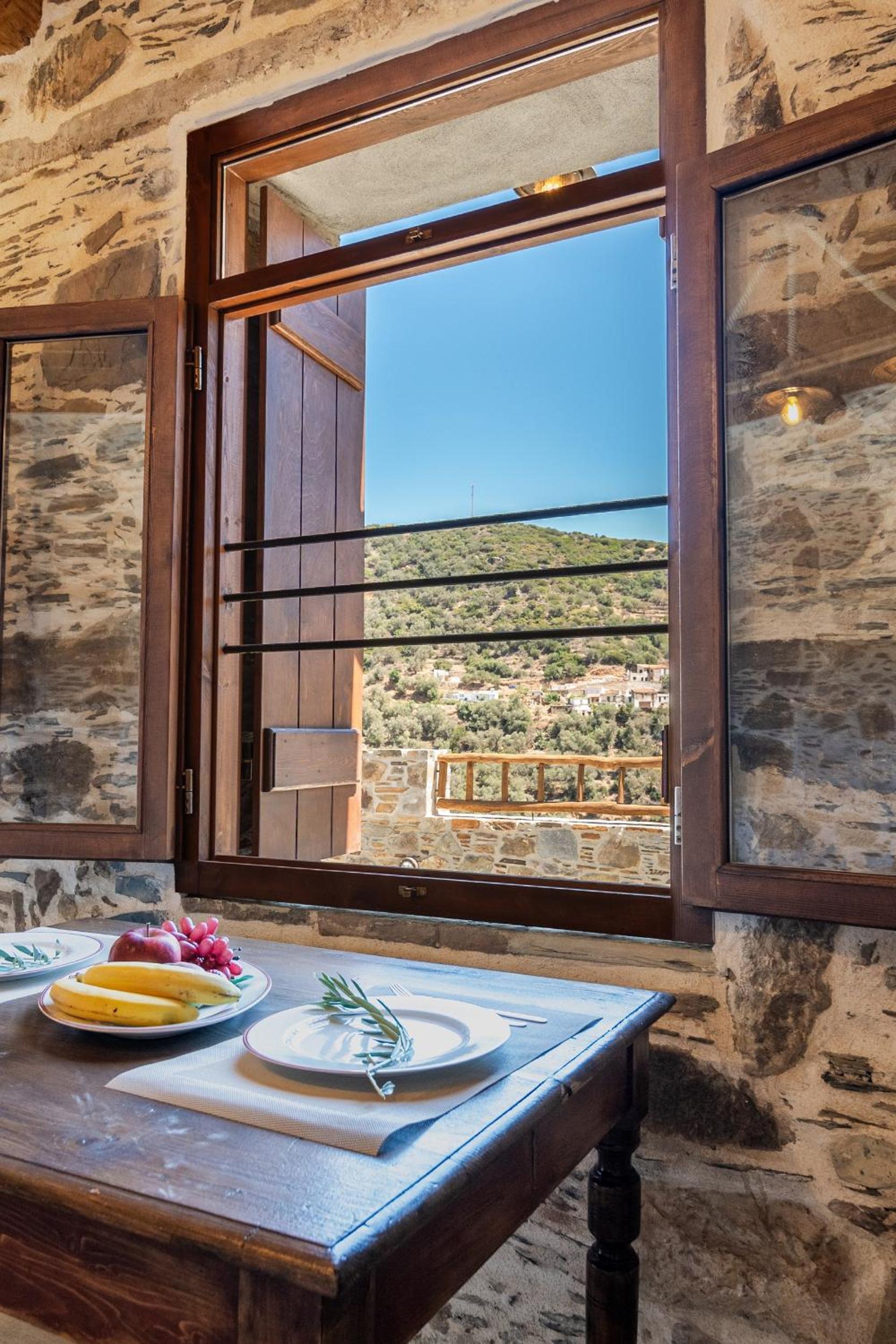 Plagia Rooms
