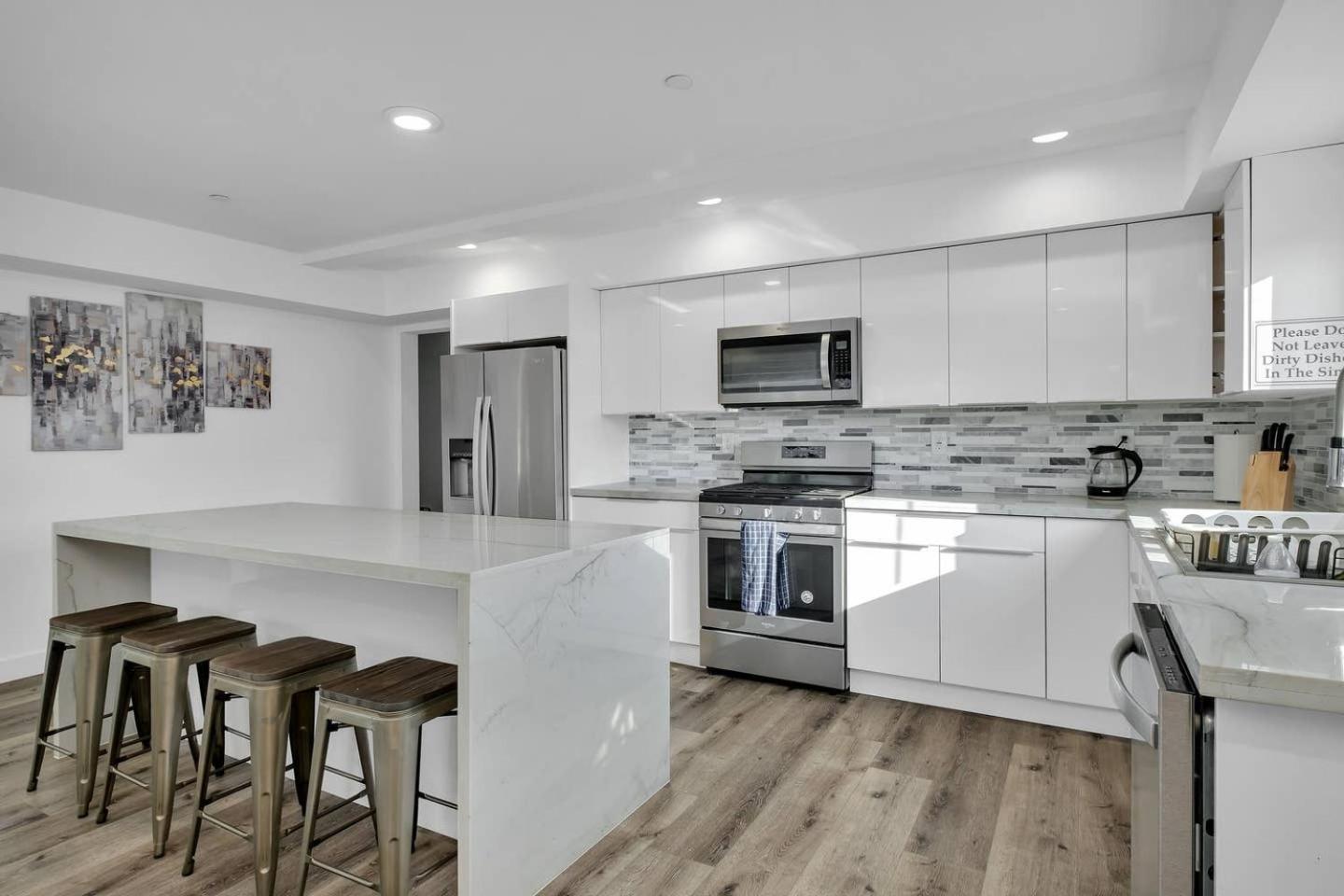 Wonderful 3 Bedroom Home Perfect for Getaway