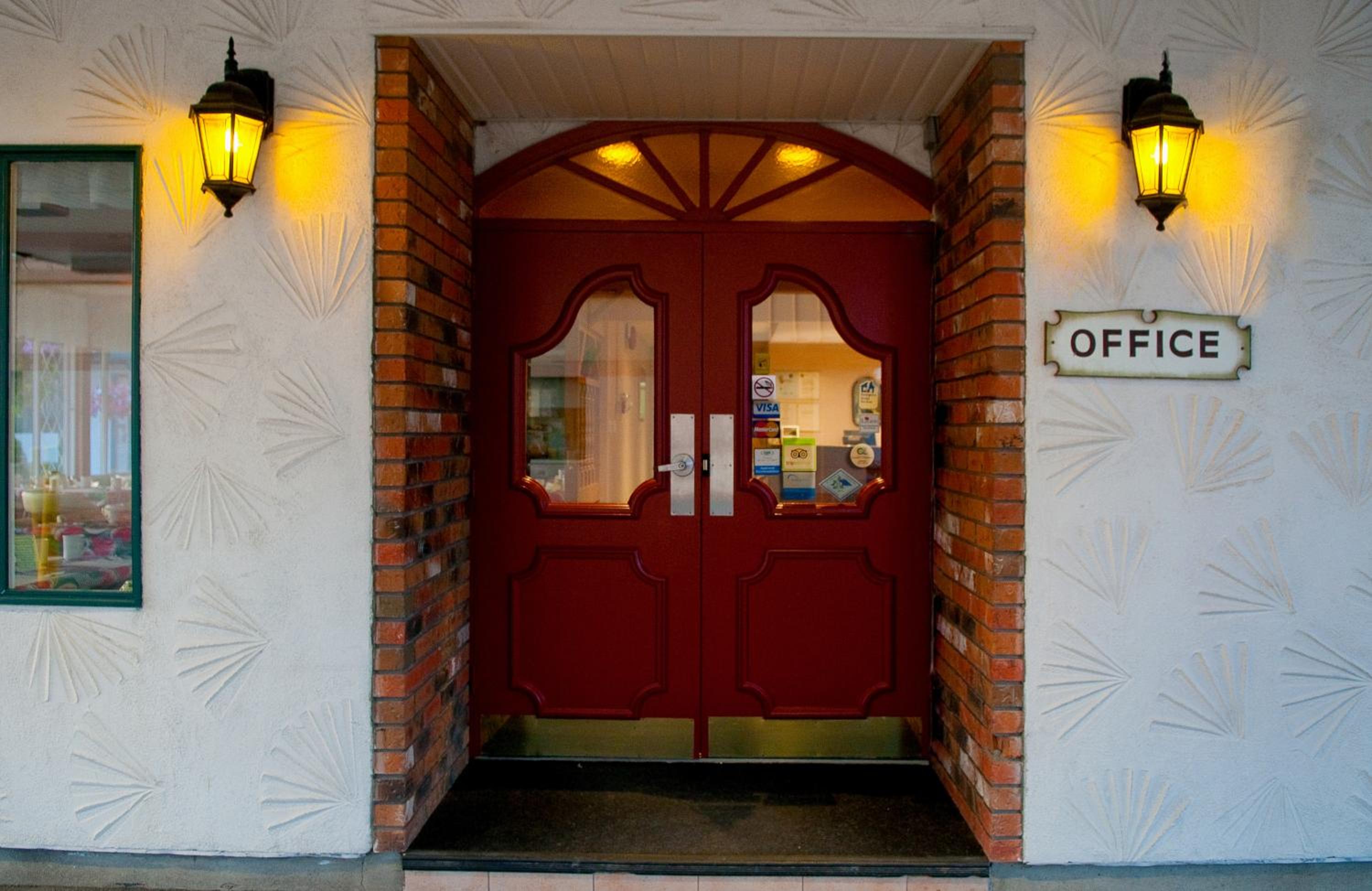 Grama's Inn