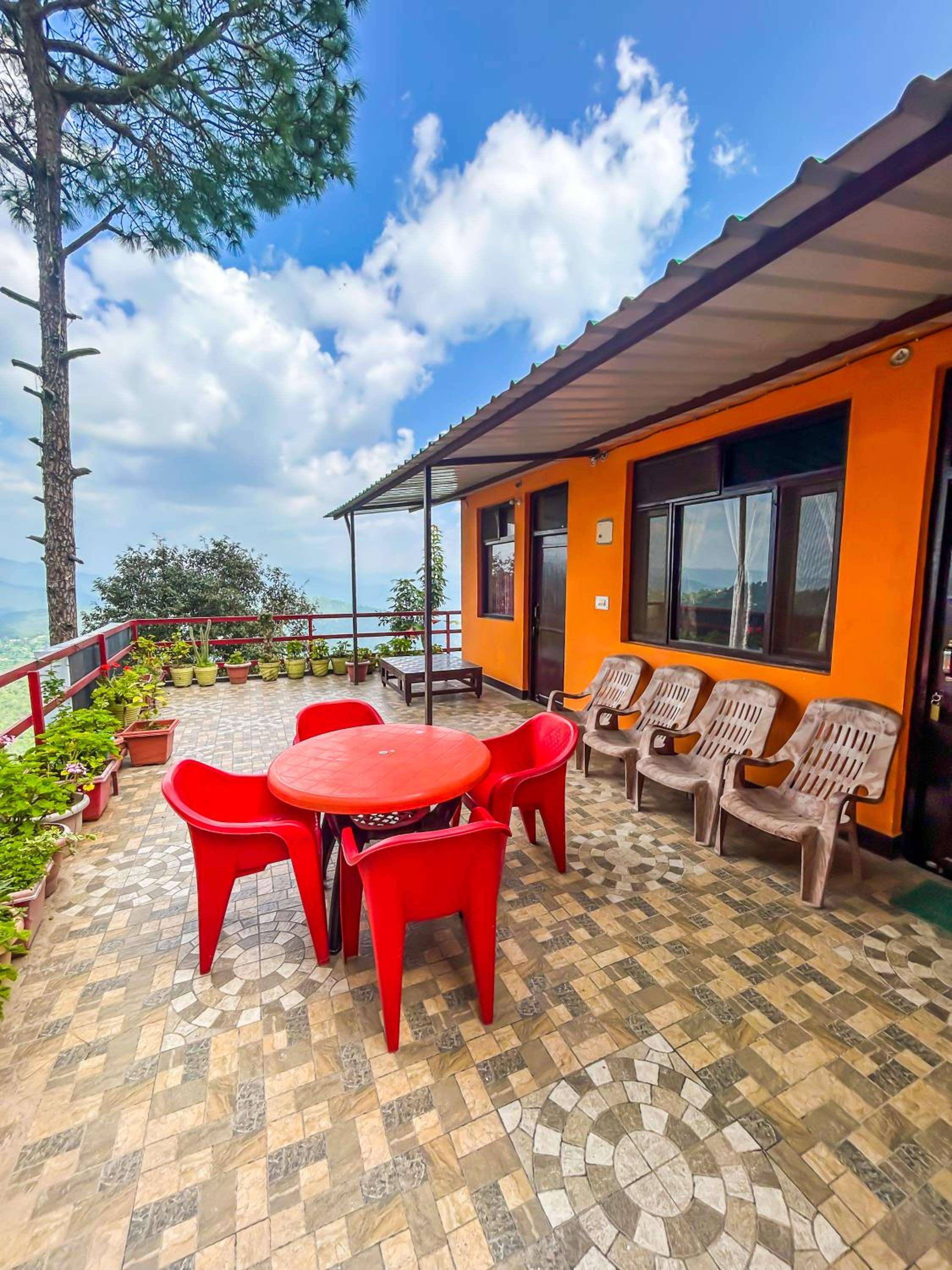New Dolma Hotel
