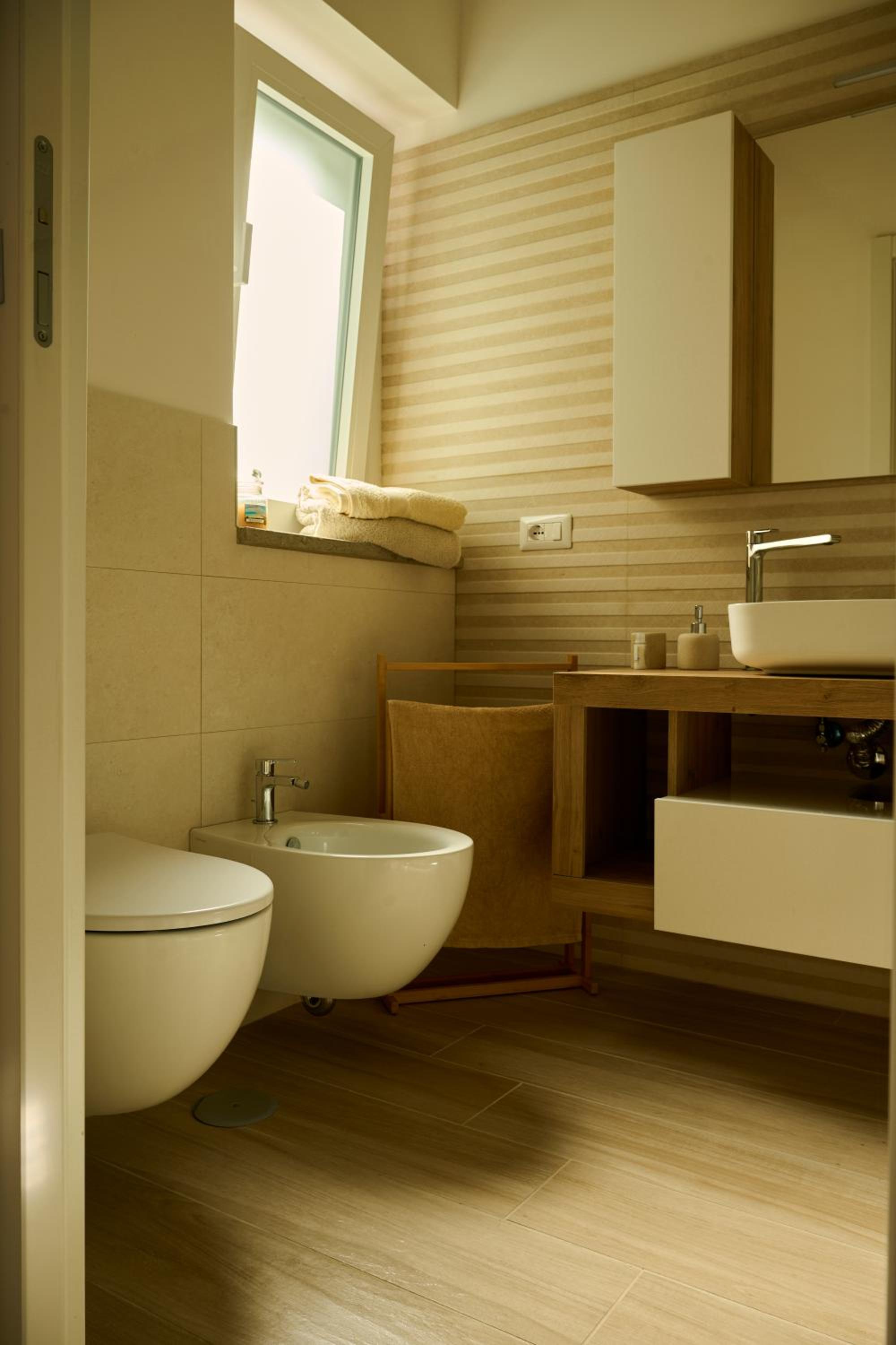 Green Woody Home