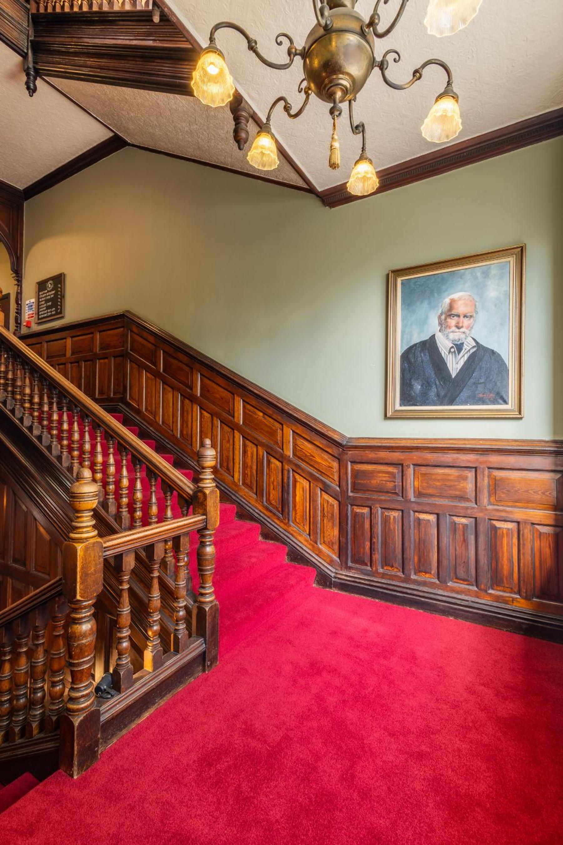 Palmers Lodge Swiss Cottage