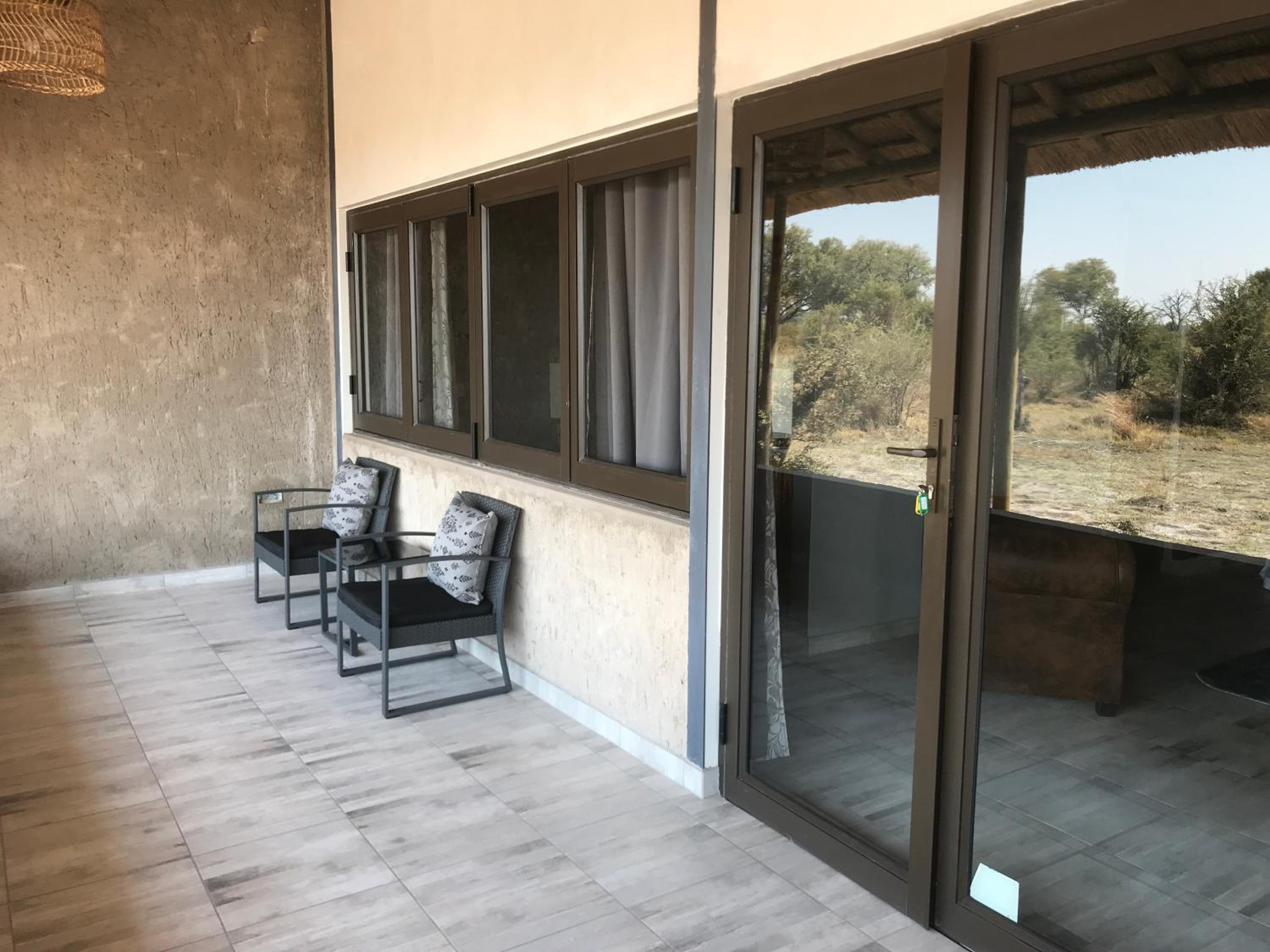 Mababe River Lodge