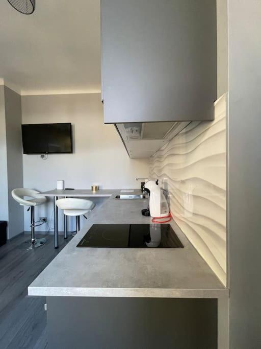 Minimalist apartment-free parking, self check in view 5
