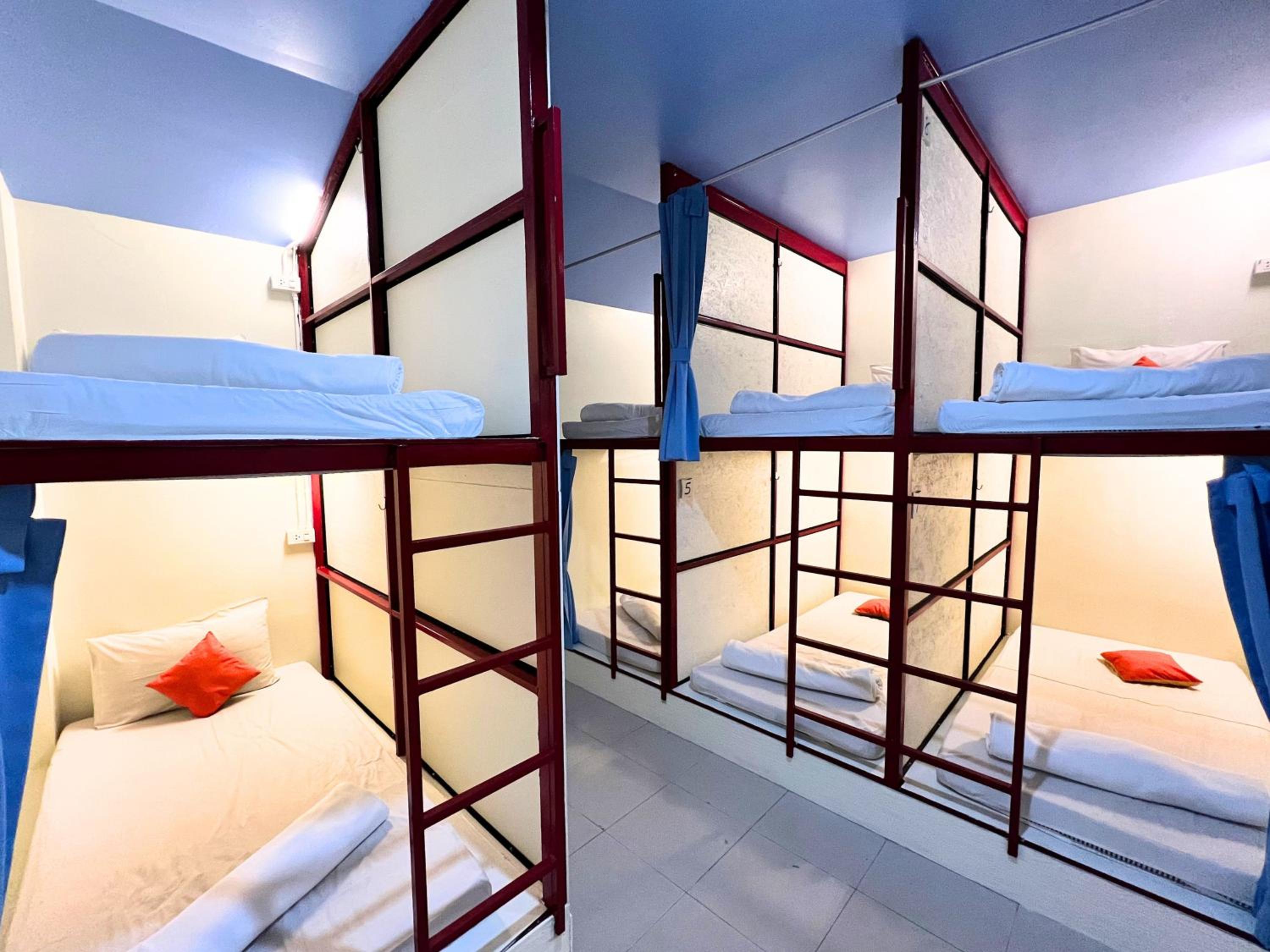 Sleepy Station Hostel - Image 4