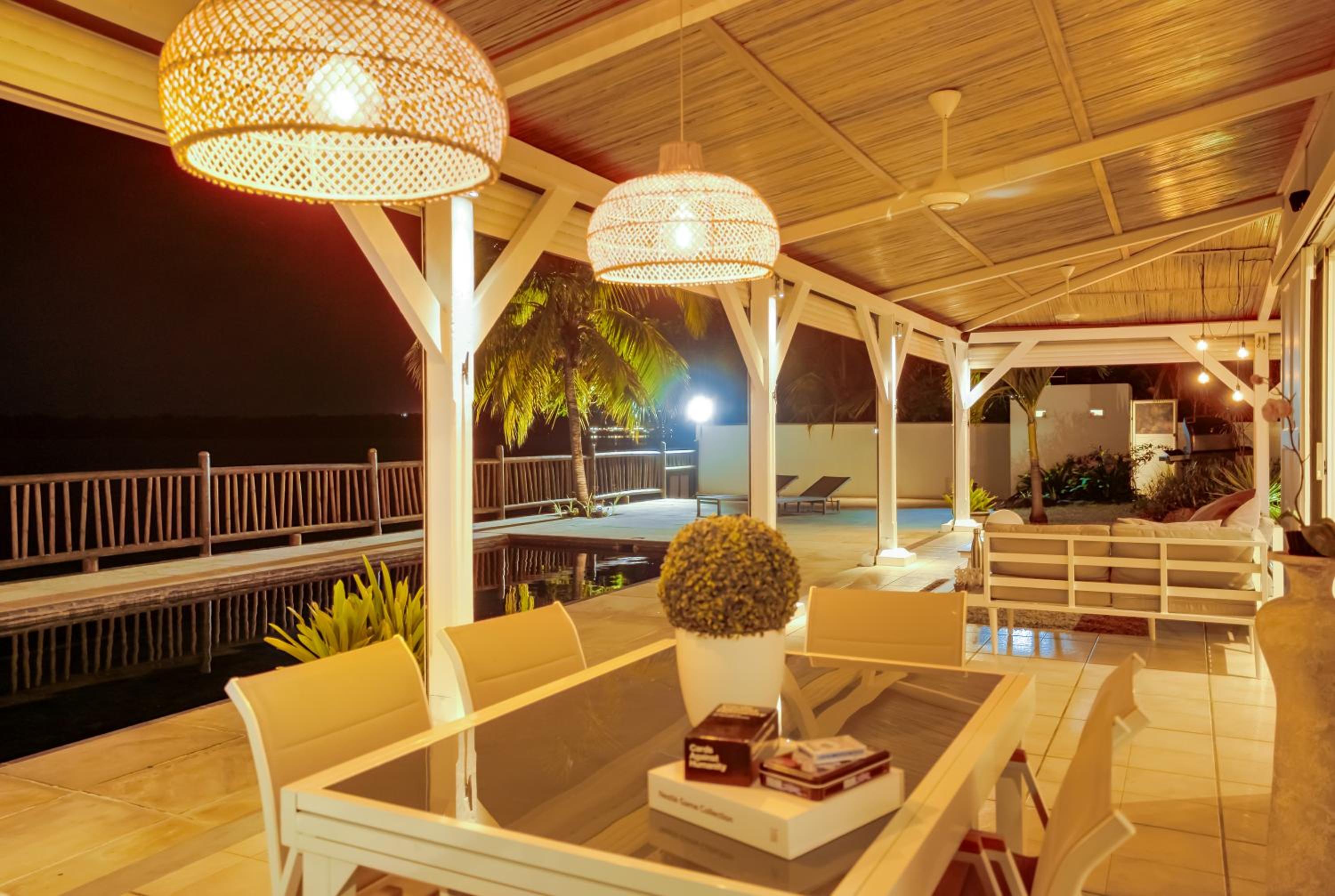 Serenity by the Sea- 3BRVilla w Stunning Sunsets view 5