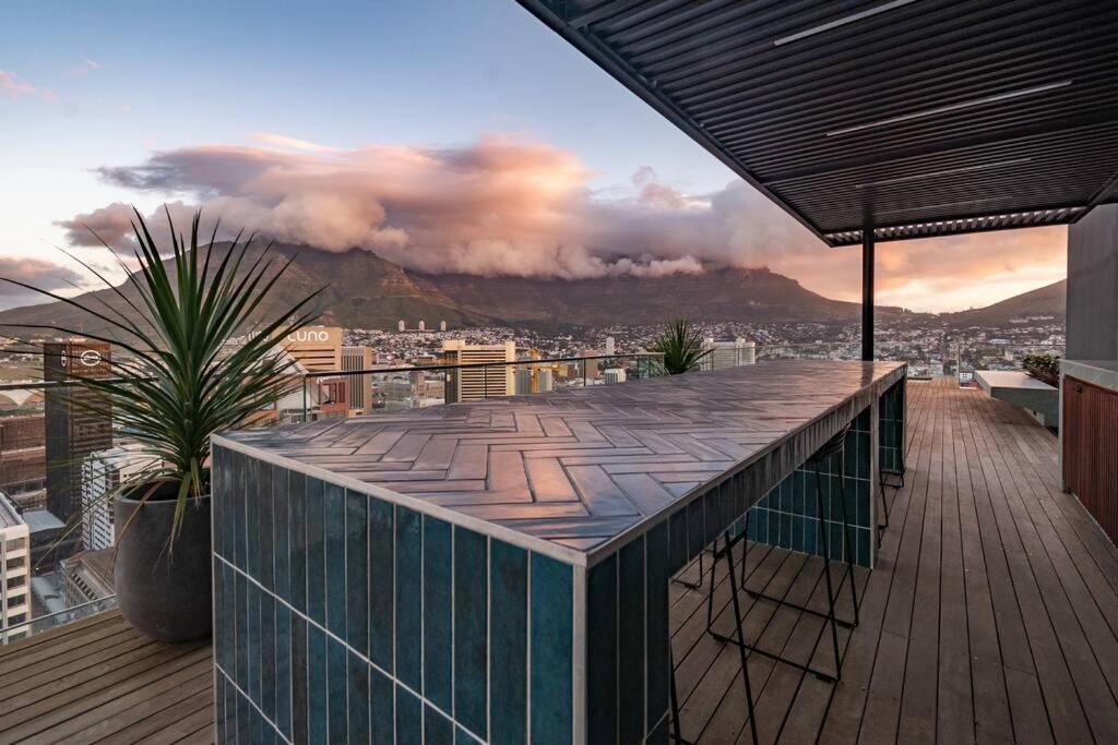 Highest Penthouse in the City - 16 On Bree Luxury