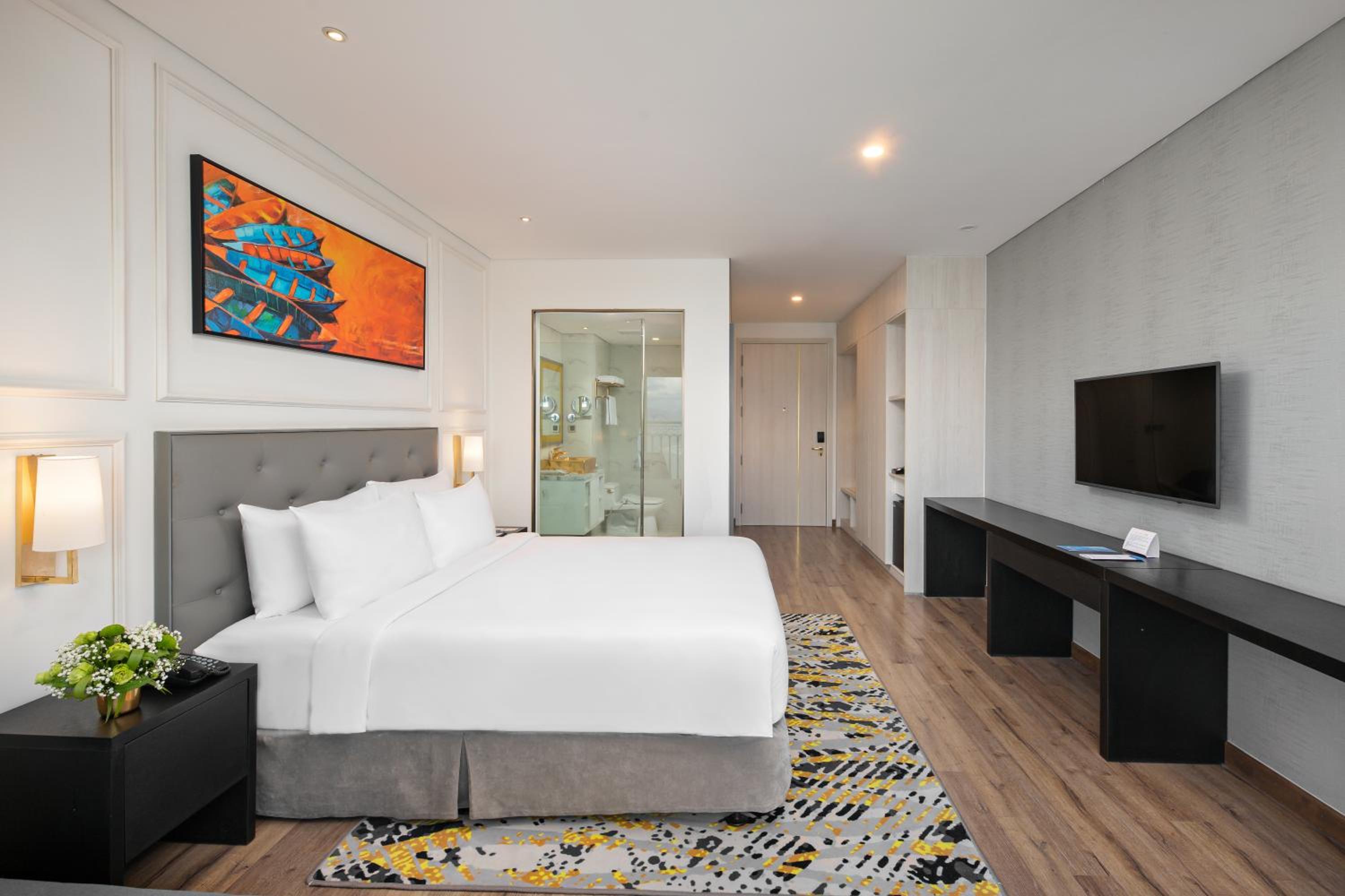 Wyndham Danang Golden Bay 206