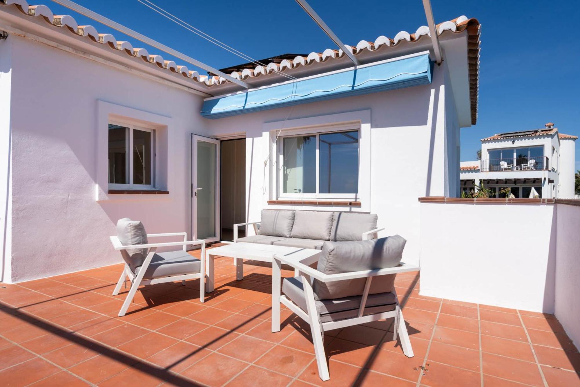 Lets in the Sun Villa Blue Mijas
