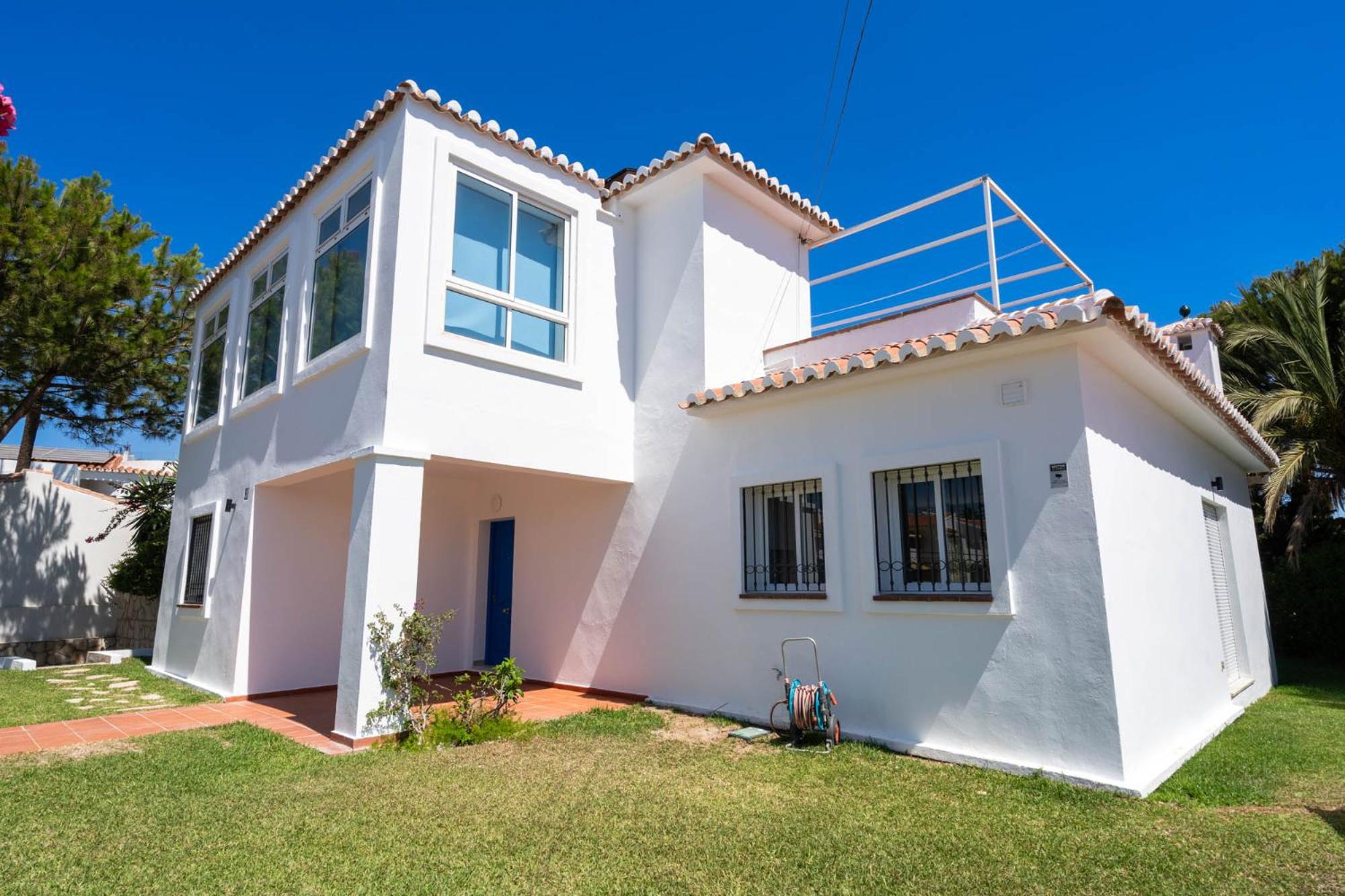 Lets in the Sun Villa Blue Mijas