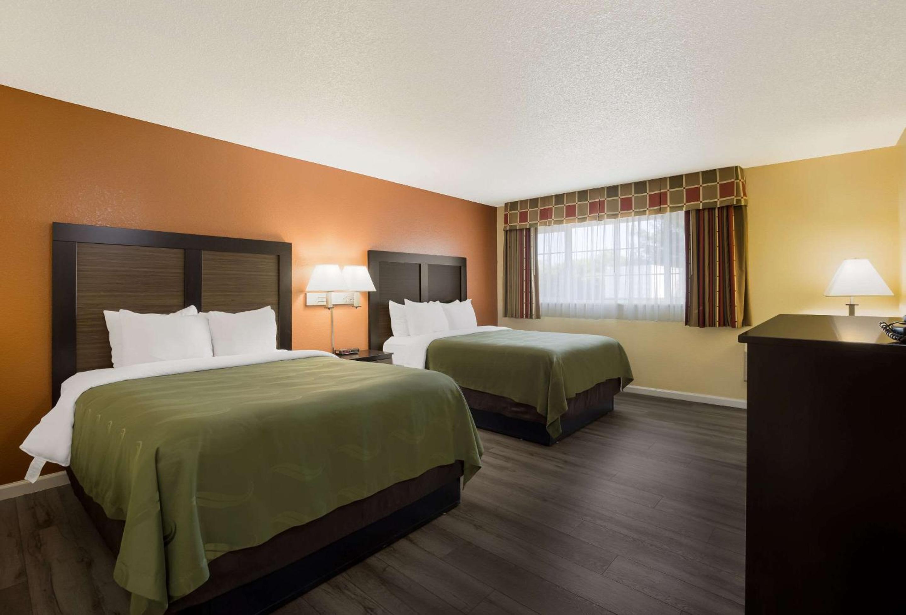 Medford Vacations - Quality Inn Suites Medford Airport - Property Image 21