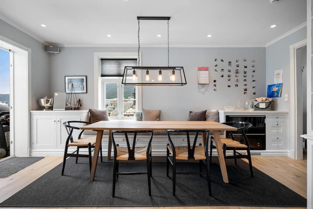 Bergen Vacations - Beautiful townhouse super Central in Bergen - 4 bedrooms 8 guests - Property Image 23