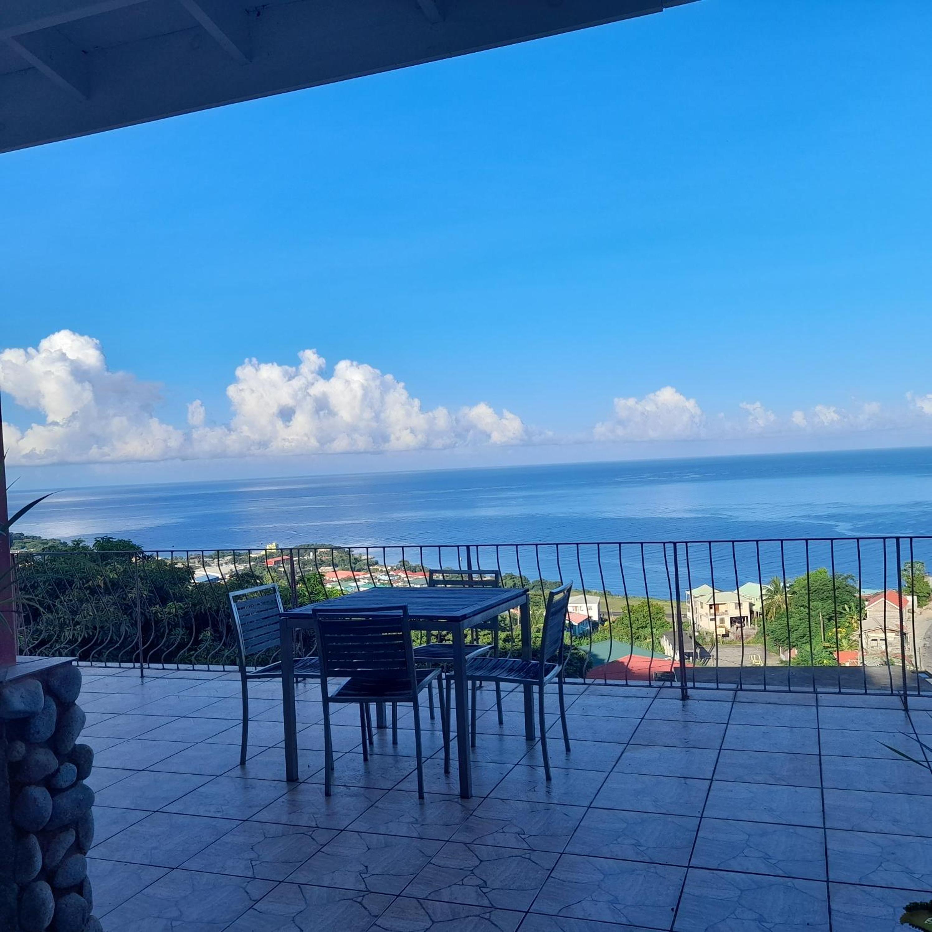 Canefield sea view apartment