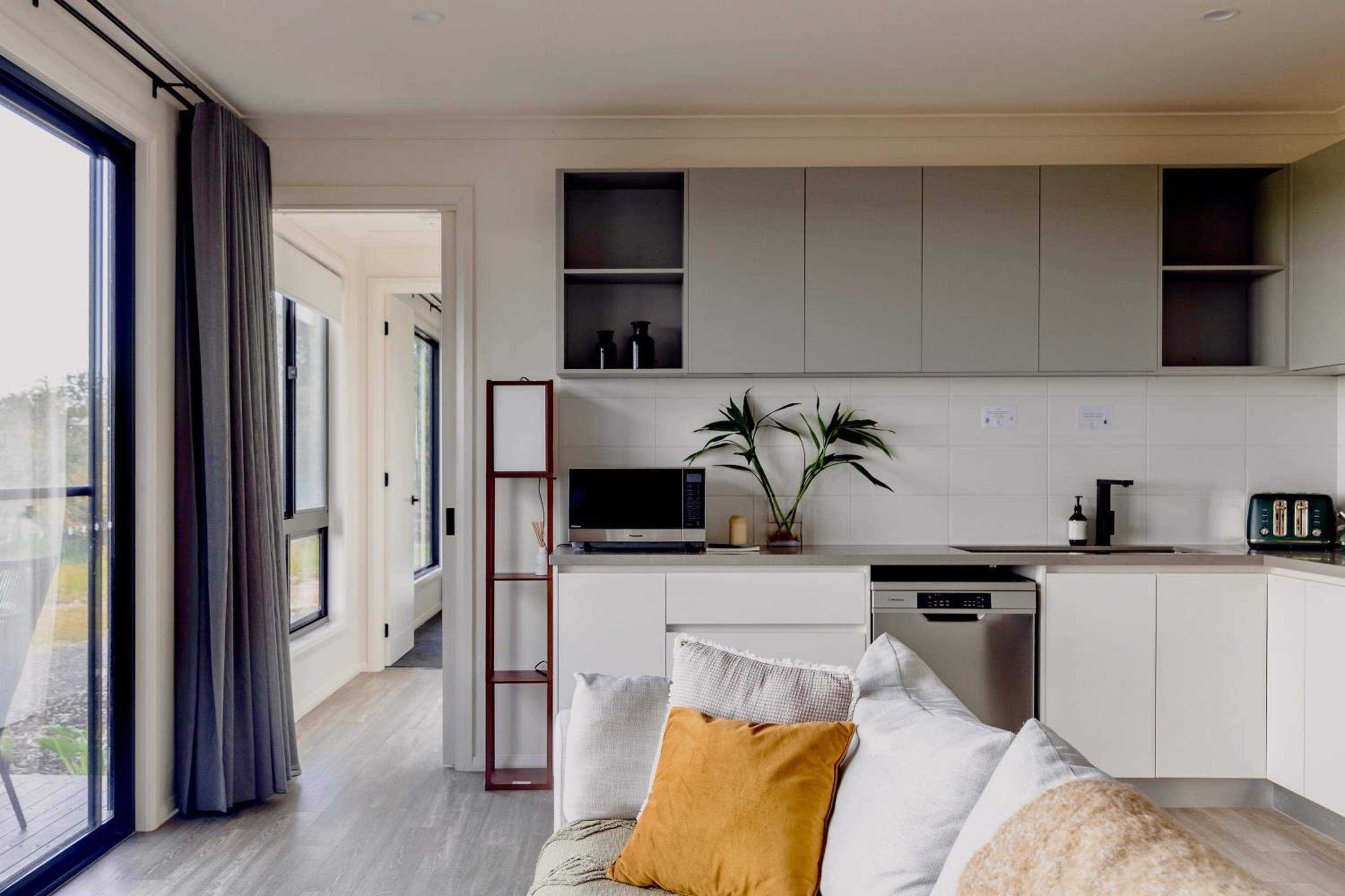 Wamoon Retreat Apartment Luxury Gateway to Wilsons Prom