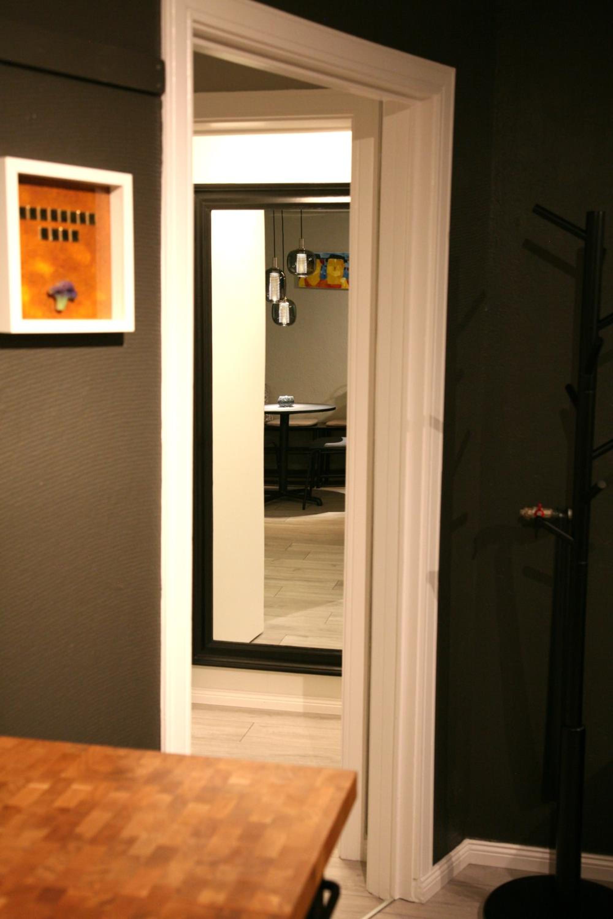 Spacious & refurbished 1 bedroom apartment in suburban Reykjavik
