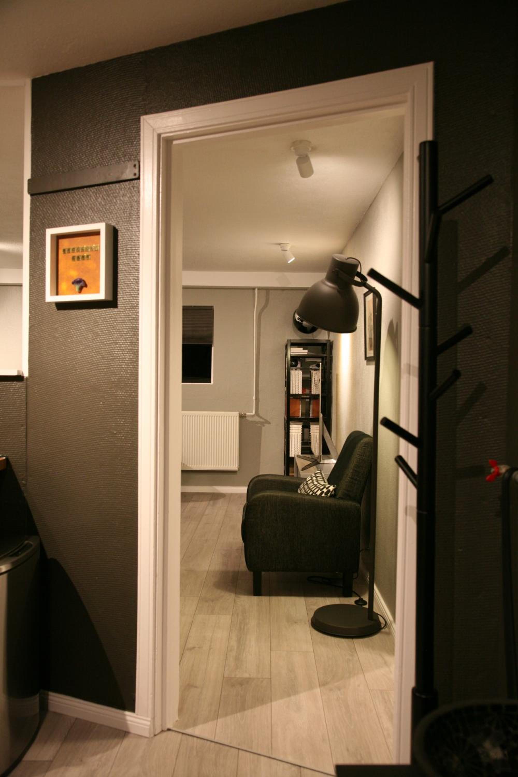 Spacious & refurbished 1 bedroom apartment in suburban Reykjavik