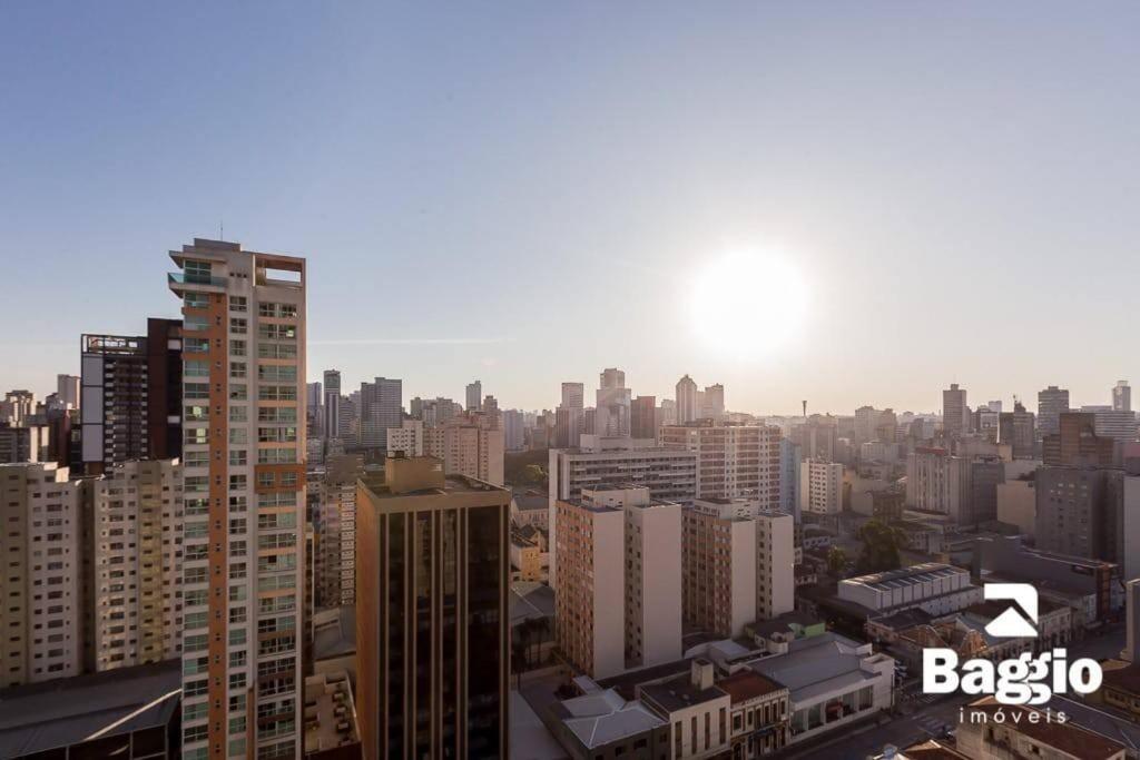 Lindo studio equipado em apartamento clube com academia e conforto no centro de Curitiba - MID Home